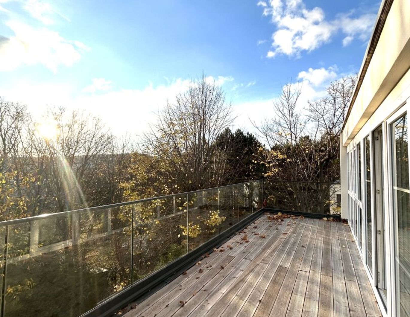 Wohnen mit Weitblick: Stilvolle 2-Ebenen-Wohnung mit Terrassen in der Sieveringerstraße