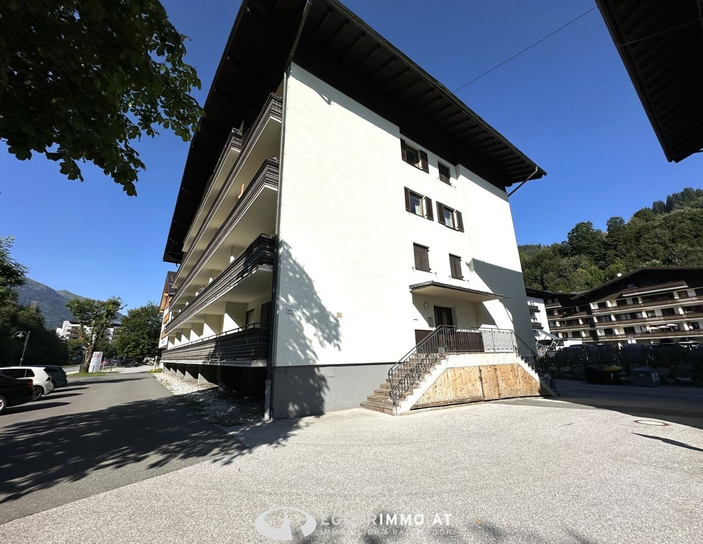 5753 Saalbach: Ab auf die Piste !! Ferienwohnung 19m², renoviert , Zweitwohnsitz, Parkplatz vorhanden !!