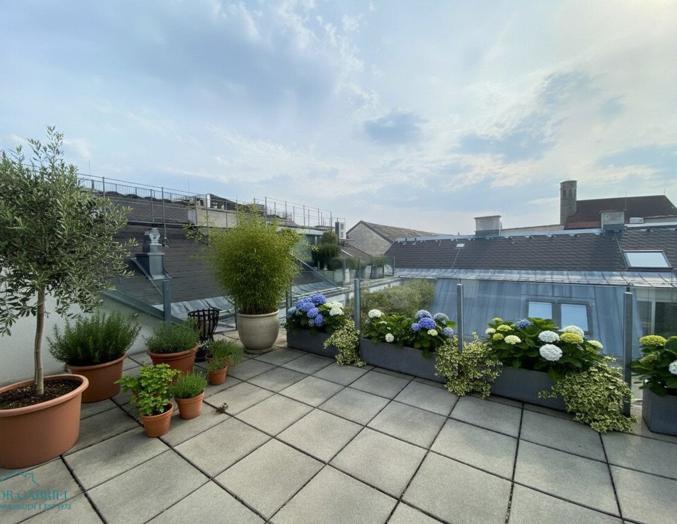 TERRASSENWOHNUNG IN INNENSTADT-PALAIS