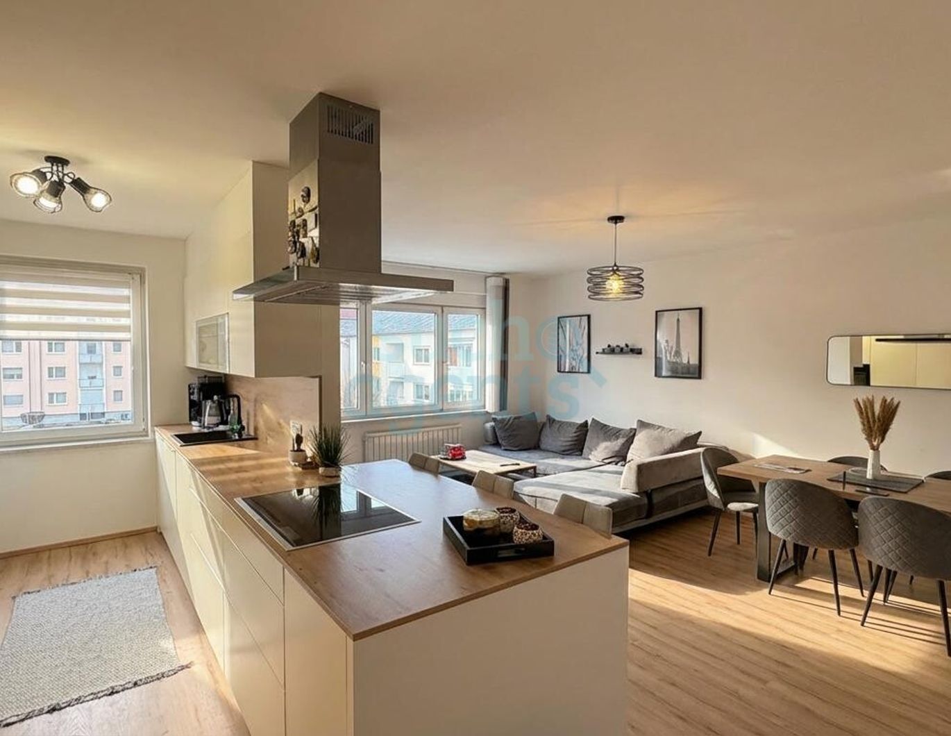 Top sanierte 4-Zimmer Wohnung mit perfekter Raumaufteilung in St. Martin