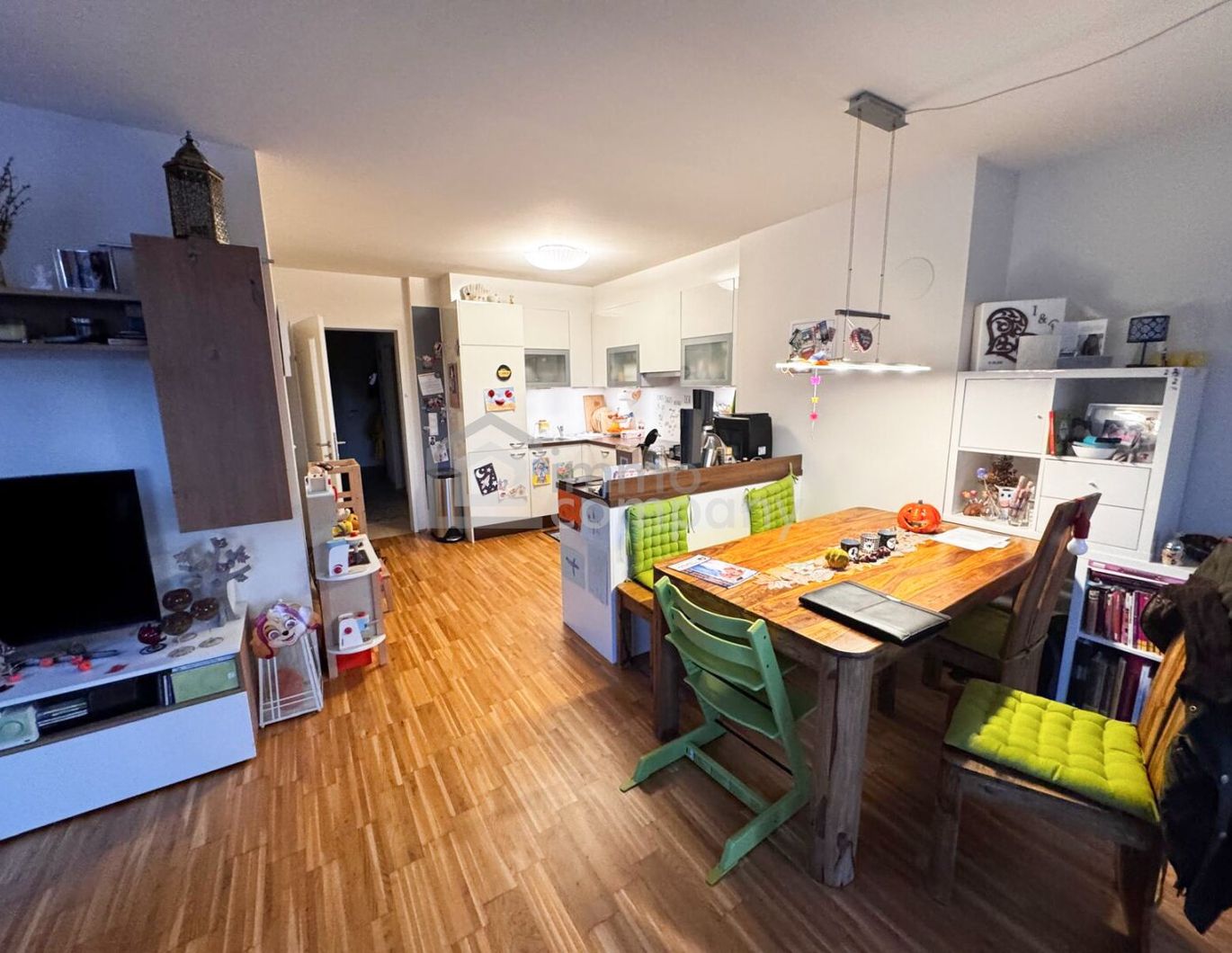 NEUWERTIGE WOHNUNG MIT ZWEI BALKONEN! Ihr neues Zuhause in Wien!