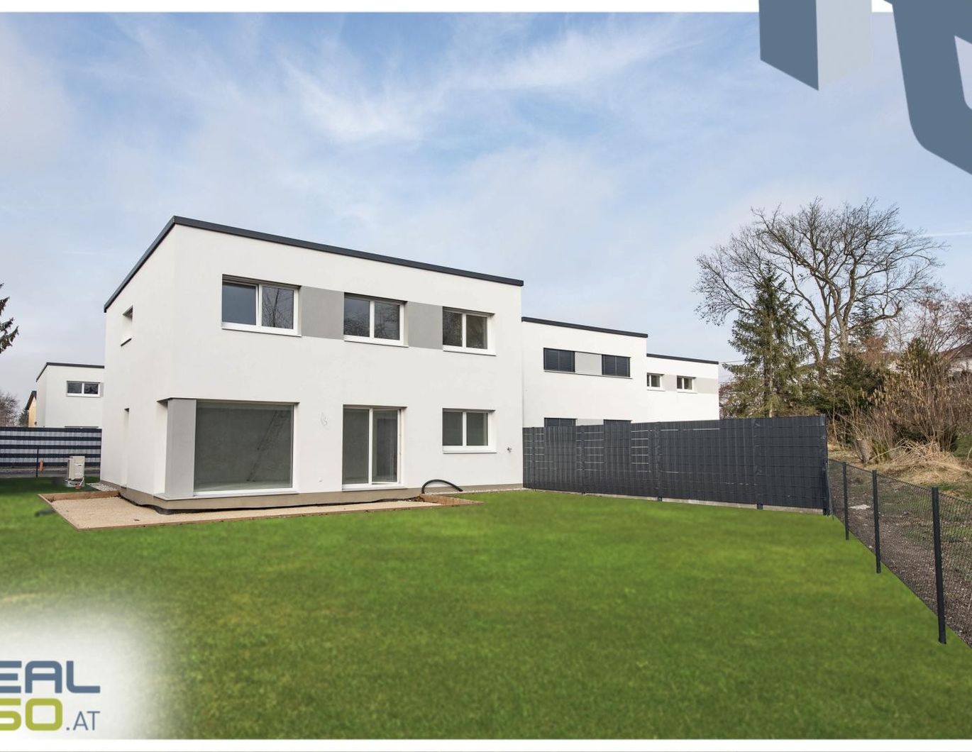 Großzügiges charmantes Einfamilienhaus in Massivholzbauweise!