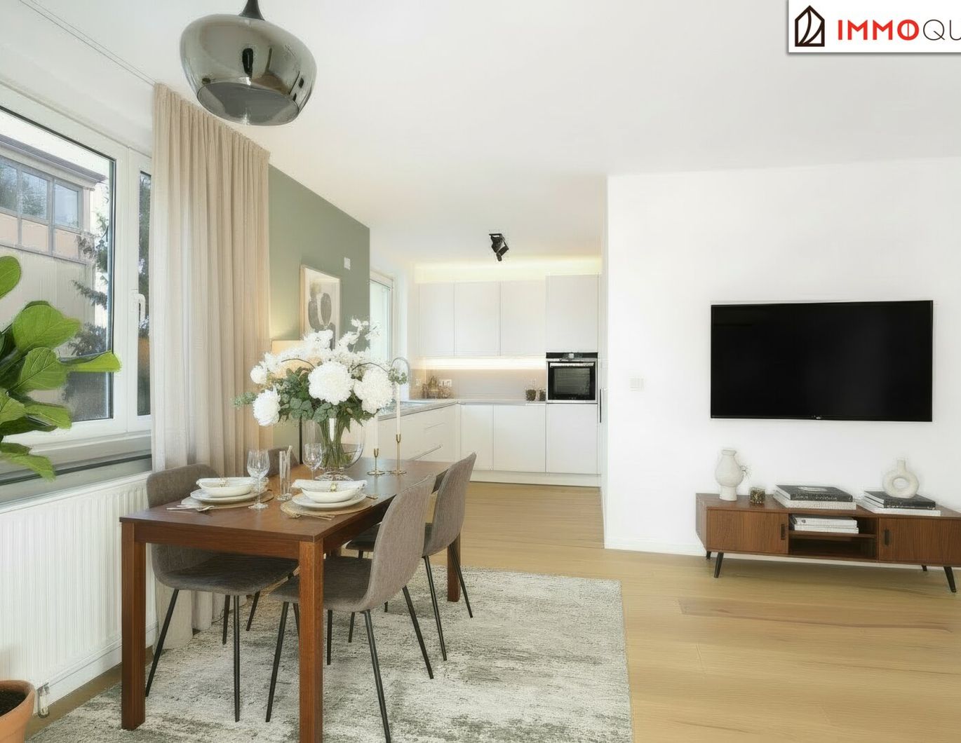 Wo Alltag zur Auszeit wird ! Frisch sanierte 3-Zimmer-Wohnung mit Loggia in grüner Ruhelage