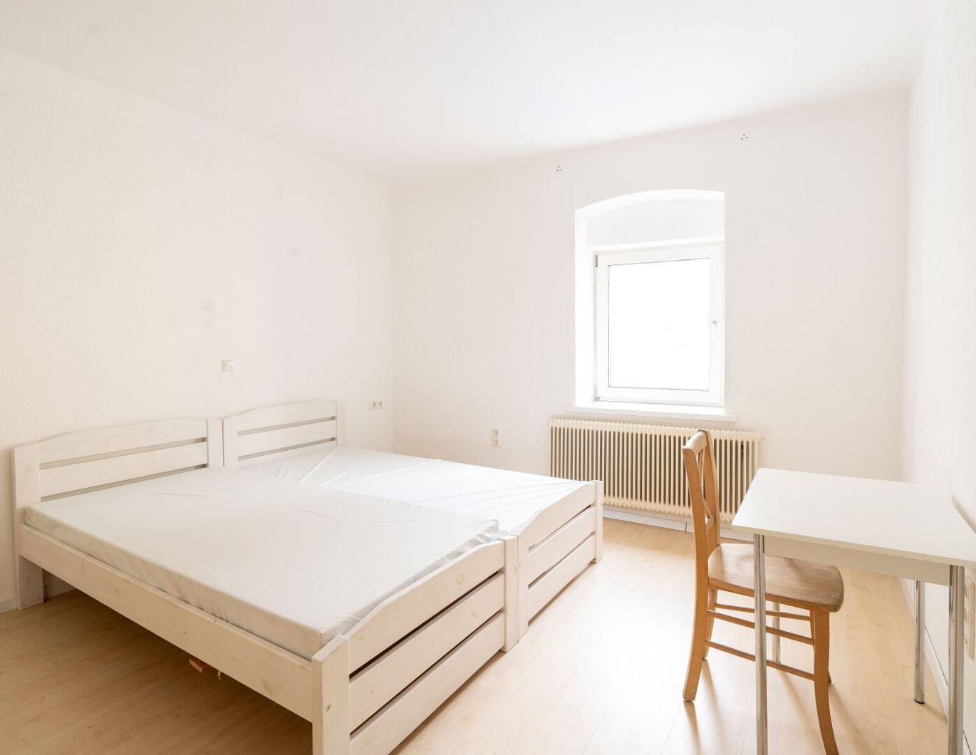 PROVISIONSFREI: Zimmer in zentraler Lage in Neuhofen zu vermieten