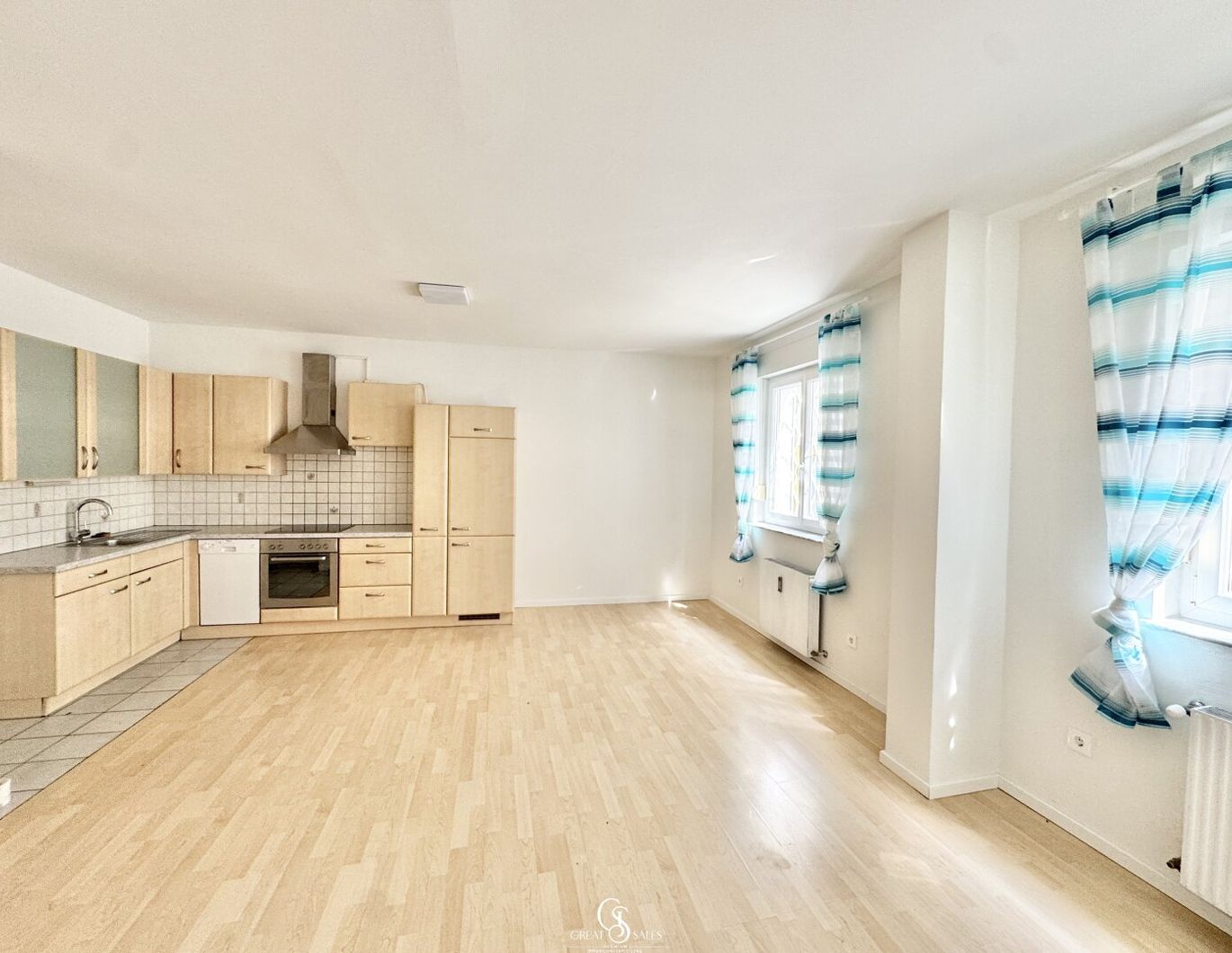 Geräumige Zwei-Zimmer-Wohnung mit riesigen privaten Keller in Graz-Wetzelsdorf - ideal für Eigennutzer & Anleger sowie Büro