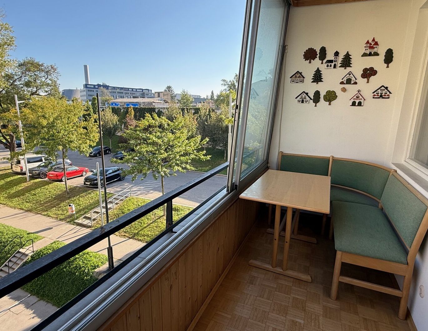 Hofmannsthalgasse (gegnüber Village im Dritten): 2-Zimmer-Neubau mit verglaster Loggia (ca. 60 m2), mit Klima & sep. Küche!