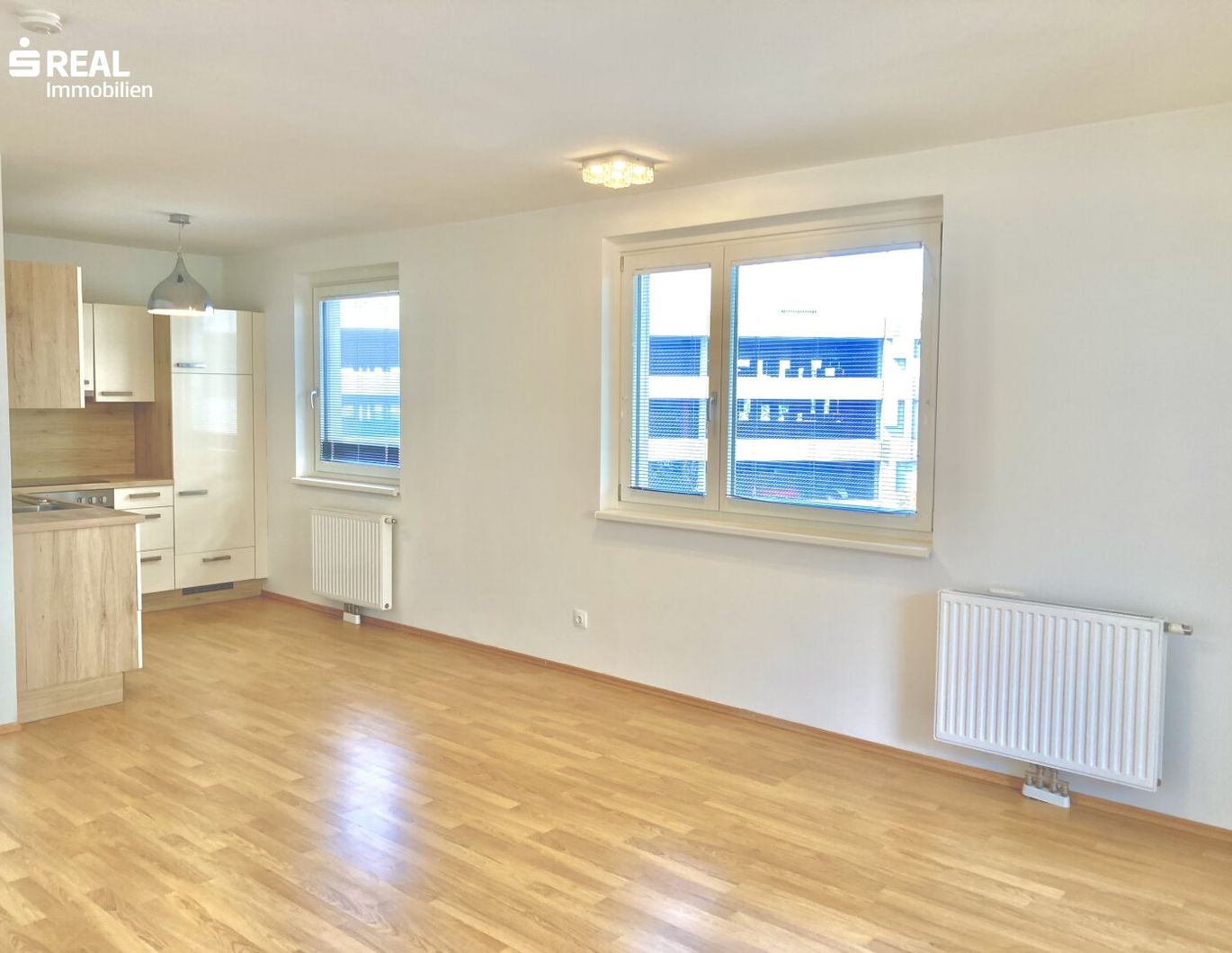 Moderne 2-Zimmer-Wohnung mit großem Balkon