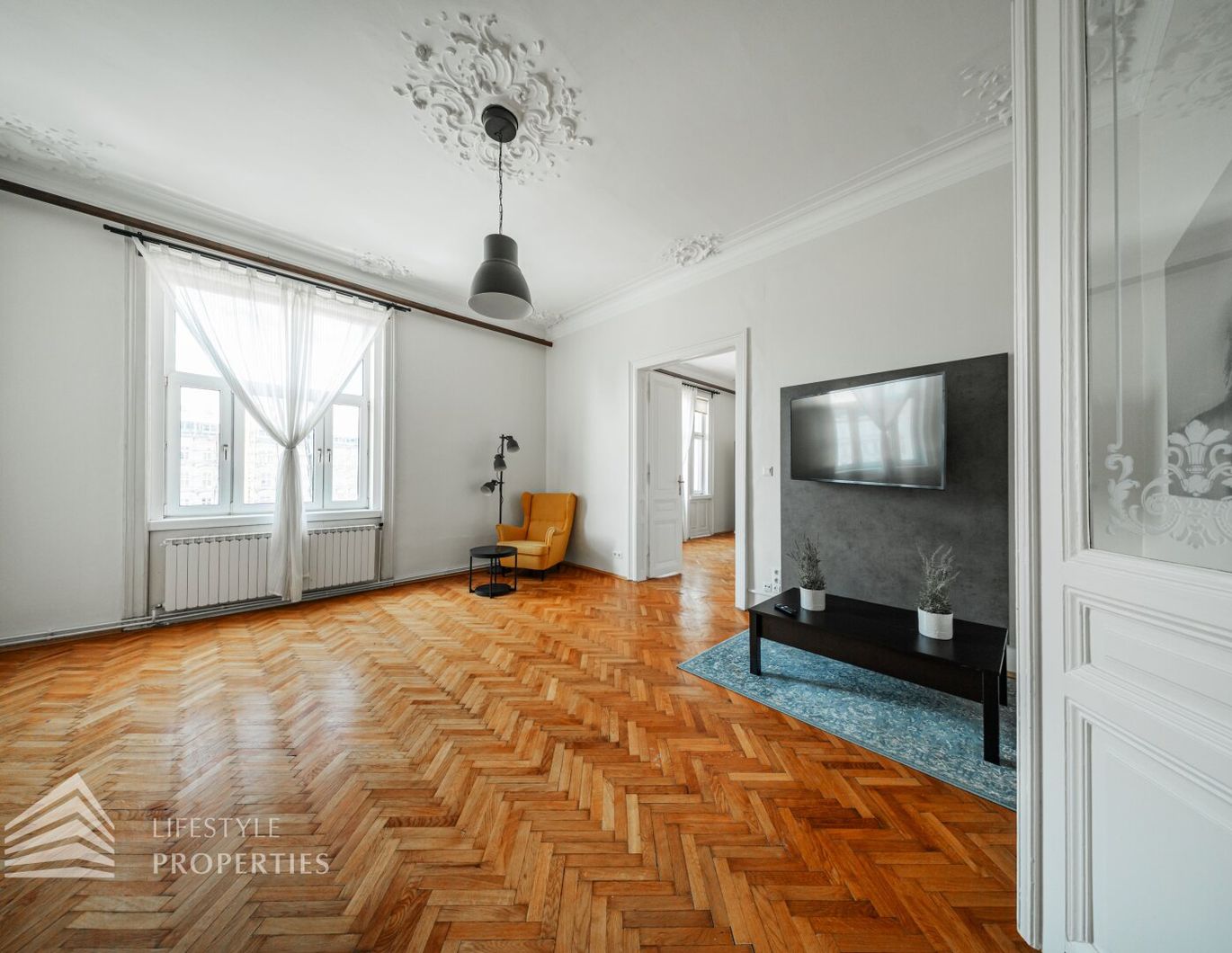 Schöne 2-Zimmer Wohnung mit Balkon, Nähe Westbahnhof
