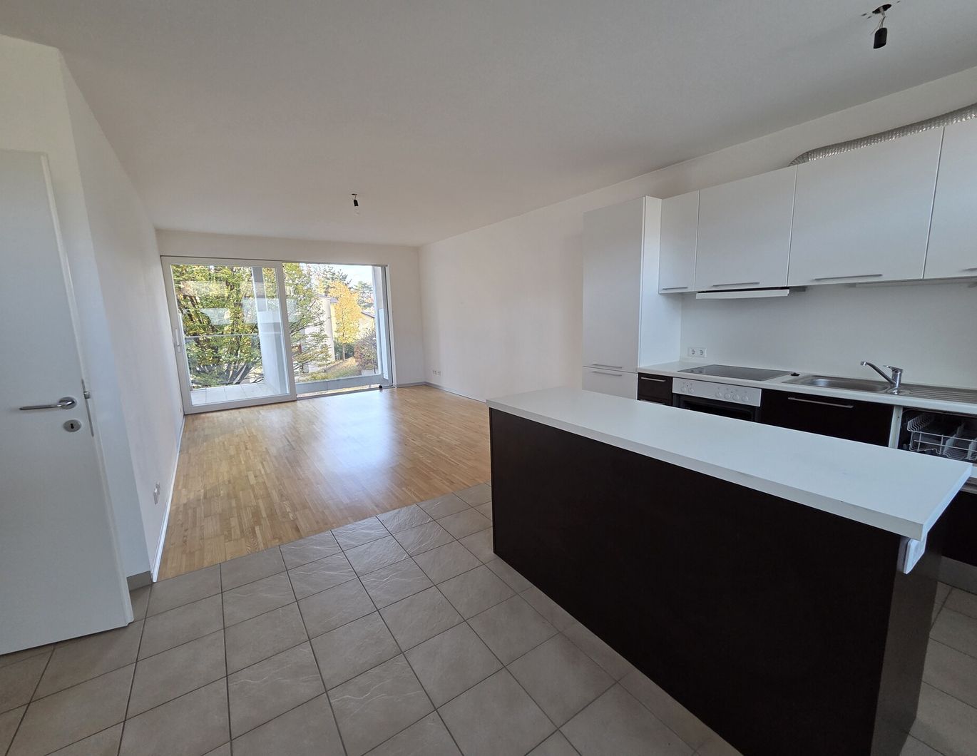 Großzügige 3-Zimmer-Wohnung mit Balkon zu mieten!