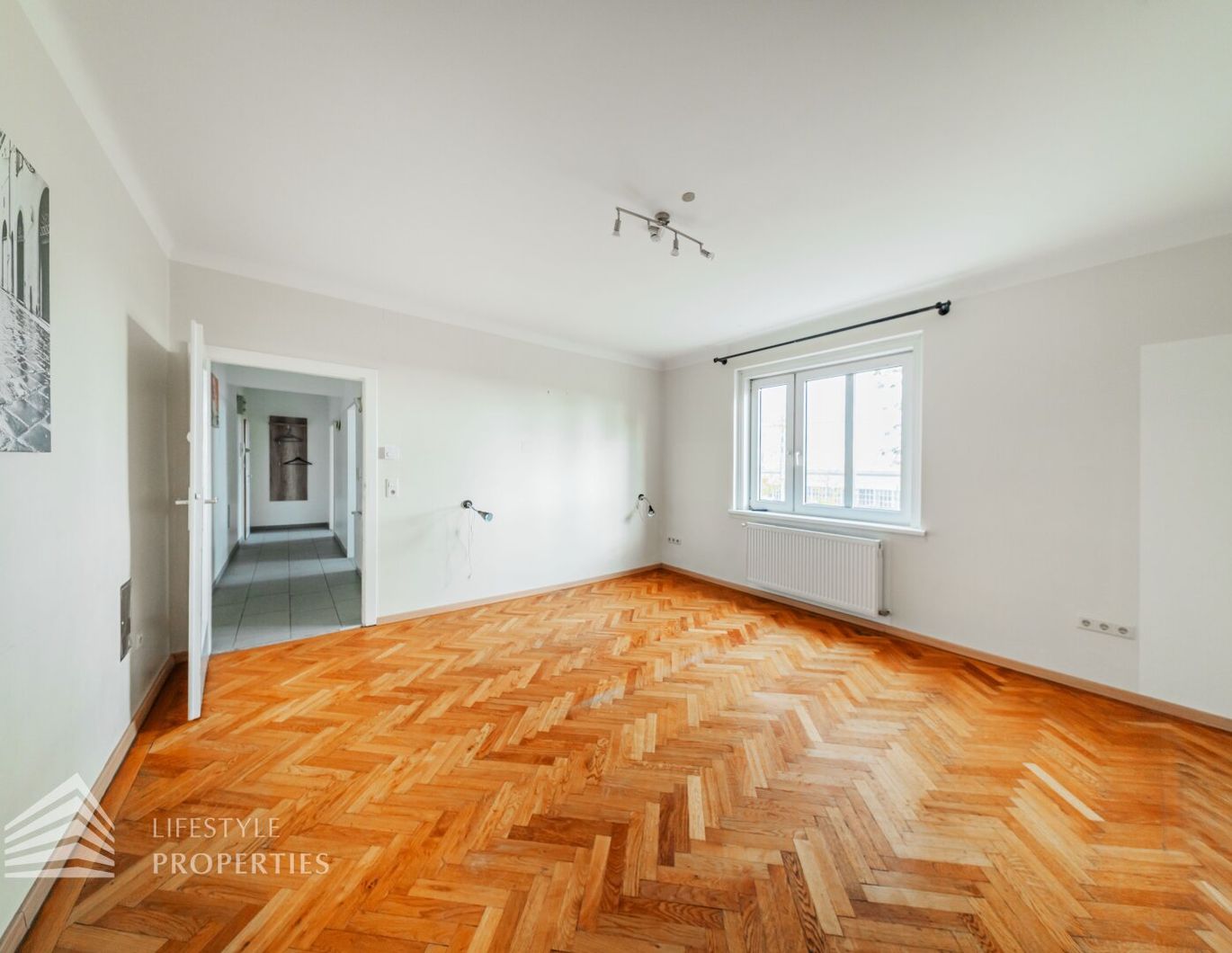 Helle 2-Zimmer Wohnung, Nähe Meiselmarkt