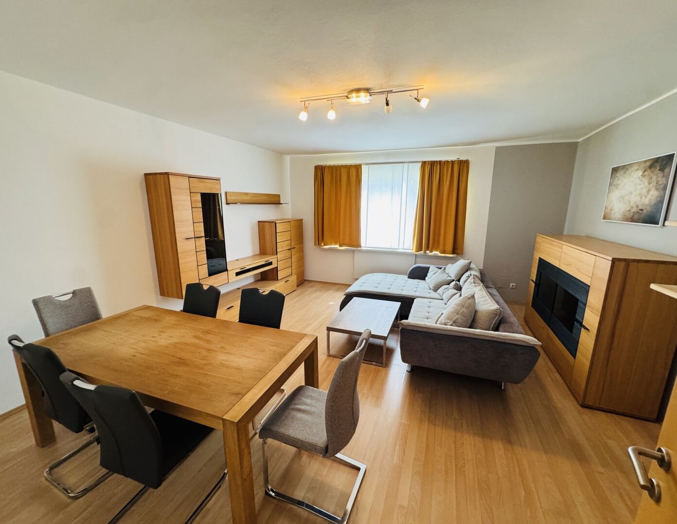 Knittelfeld 3-Zimmer-Wohnung mit zwei Loggien zu vermieten