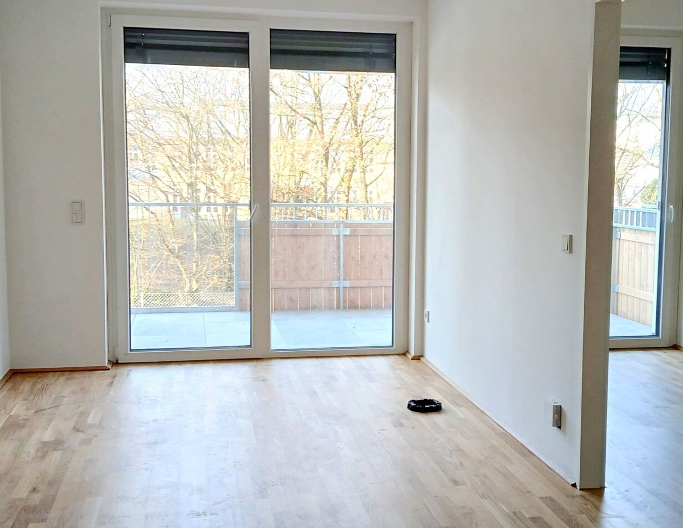 NEUBAU - ERSTBEZUG - Top 10 - Wunderschöne 2 Zimmerwohnung mit großem Balkon und eigenem Tiefgaragenplatz