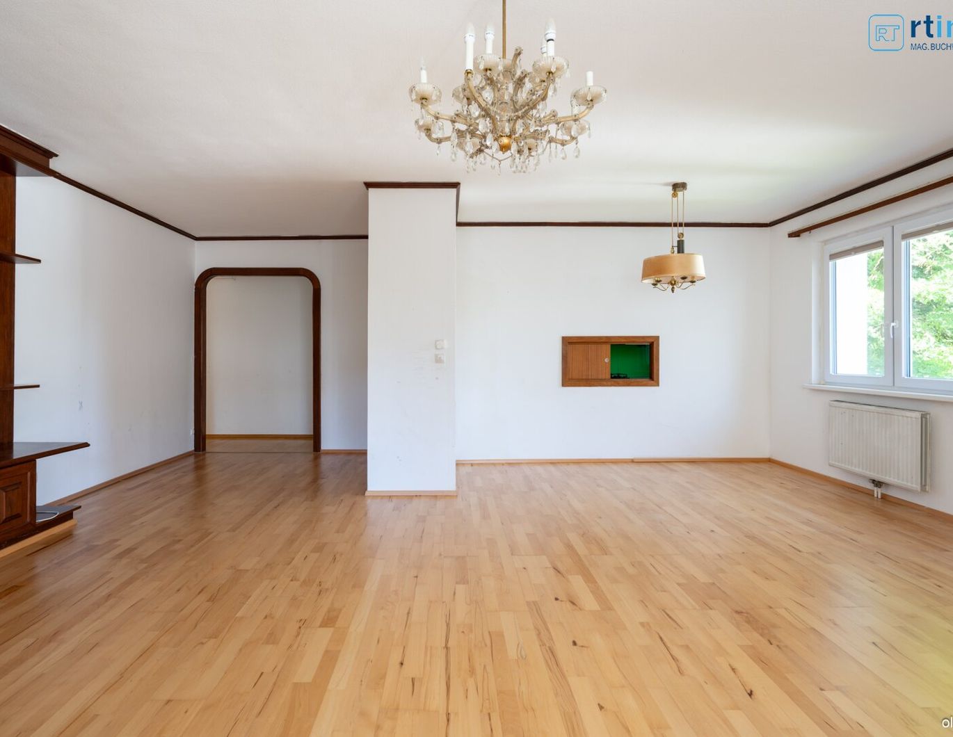 IHRE GERÄUMIGE und HELLE 4 ZIMMERWOHNUNG AUF DER HOHEN WARTE wartet bereits auf Sie - Sanierung notwendig