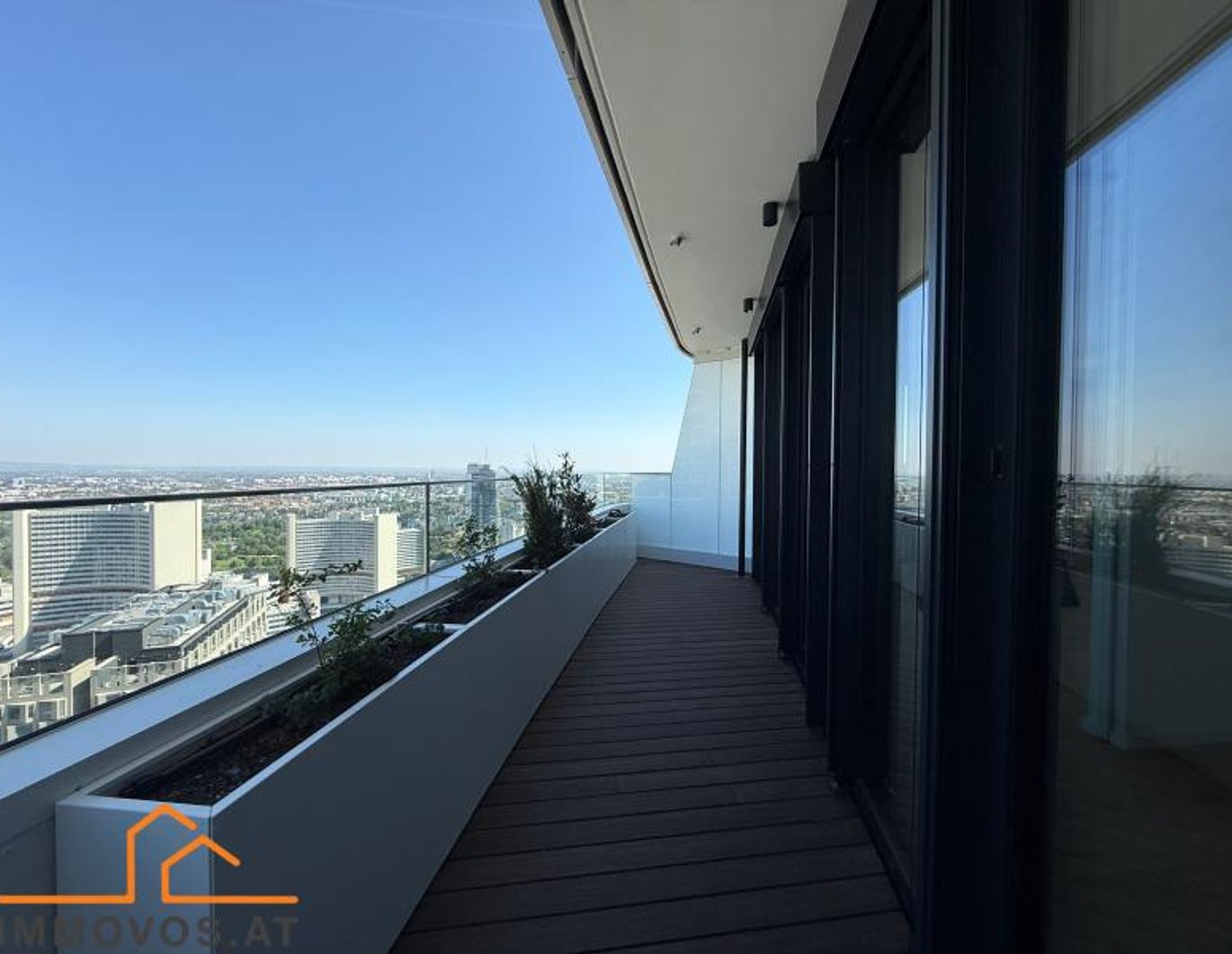 LEBENSQUALITÄT PUR: MODERNE 2-ZIMMER-WOHNUNG MIT AUSSICHT IN DEN DANUBE FLATS - U1 DONAUINSEL