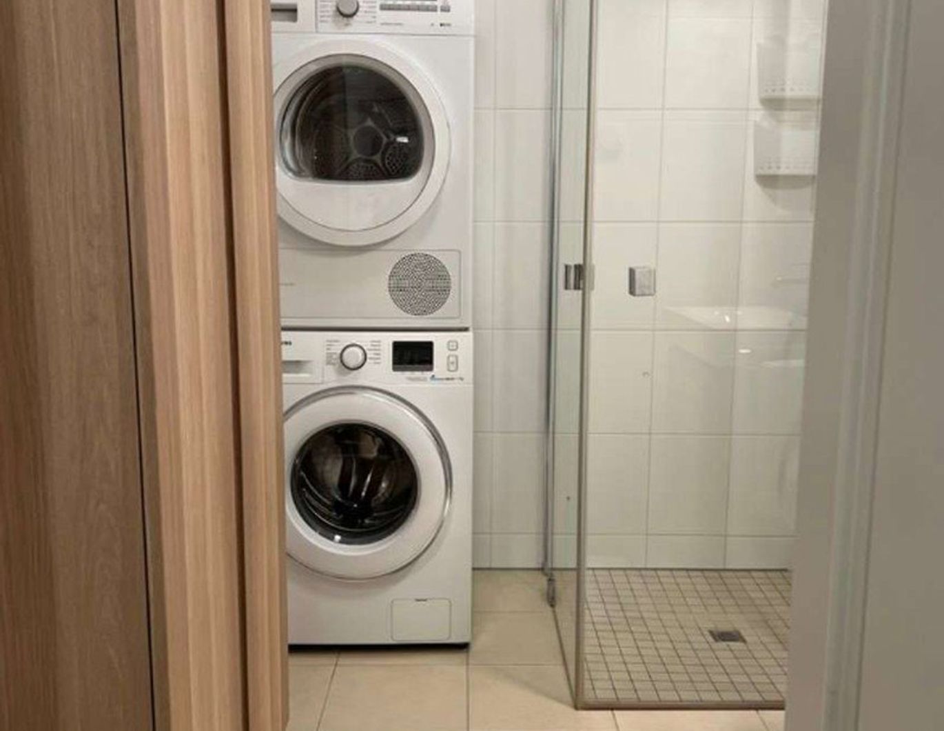 Sanierung, 2 ZIMMER WOHNUNG