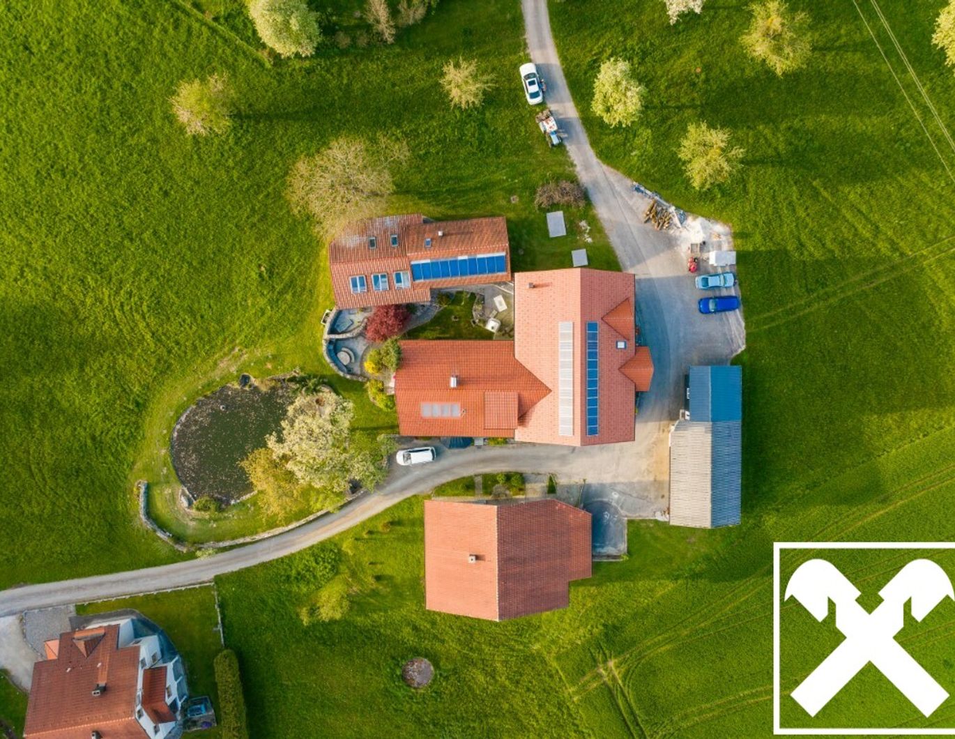 Seltene Gelegenheit! Liegenschaft mit 2 Häusern und Grünlandflächen