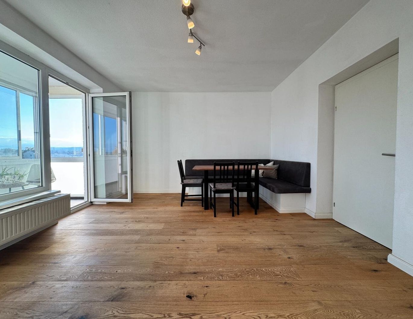 STOPP MIETE! Leistbare attraktive 4-Zimmer Wohnung mit Loggia und Einzelgarage in 1A-Lage in Timelkam zum Sofortbezug