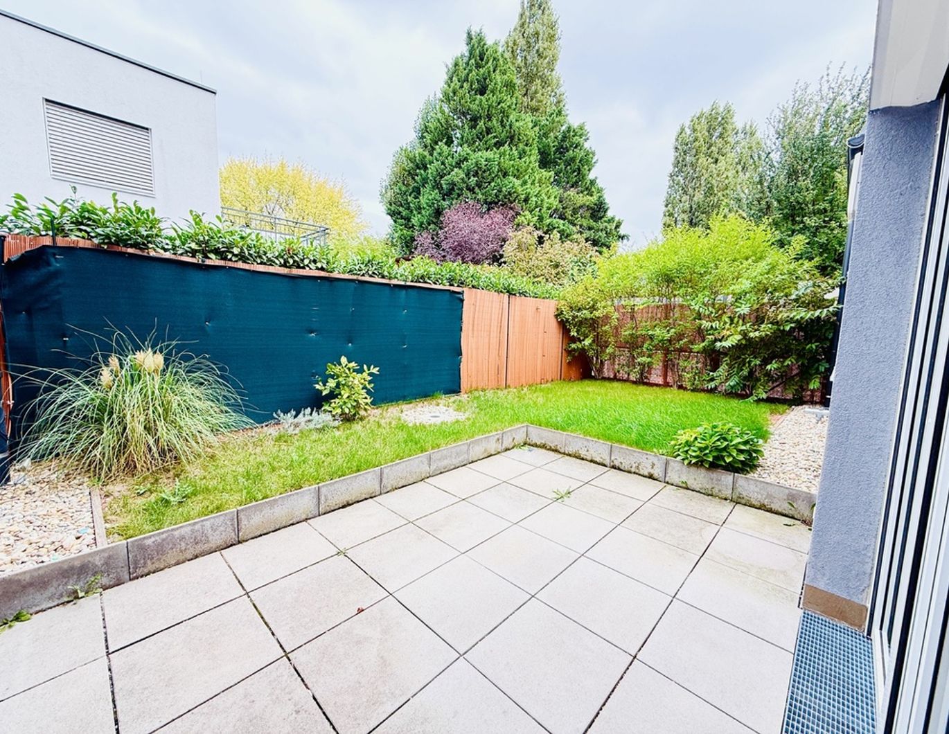 GARTENWOHNUNG | GRÜN | RUHIG | PERFEKTE VERKEHRSANBINDUNG |