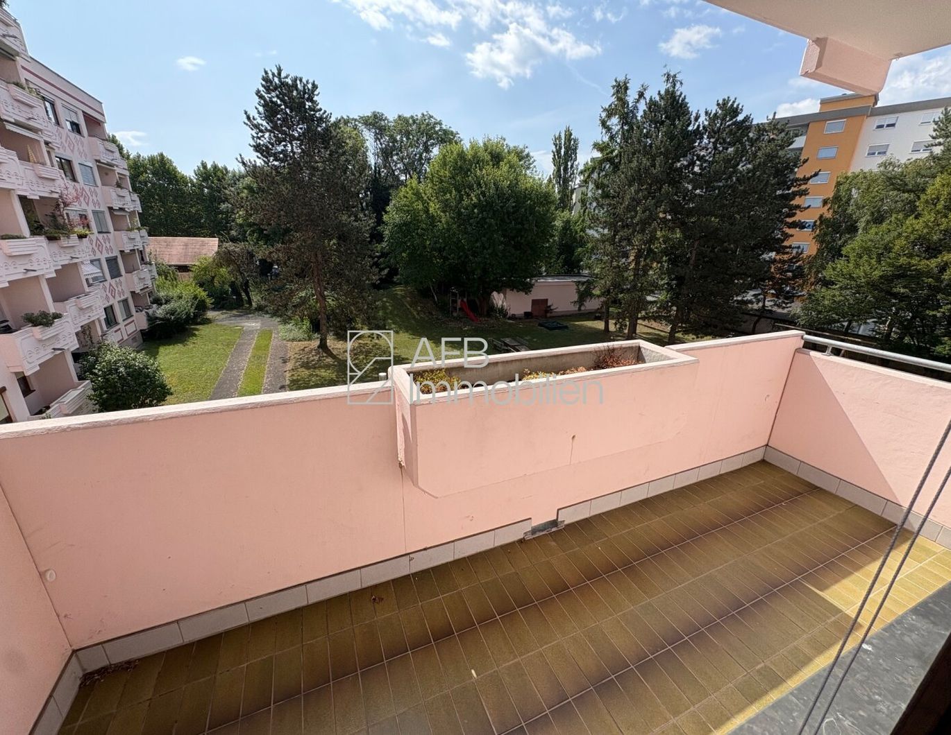Coole Pärchen-Wohnung mit Tiefgarage in zentraler Lage, Nähe Neue TU!