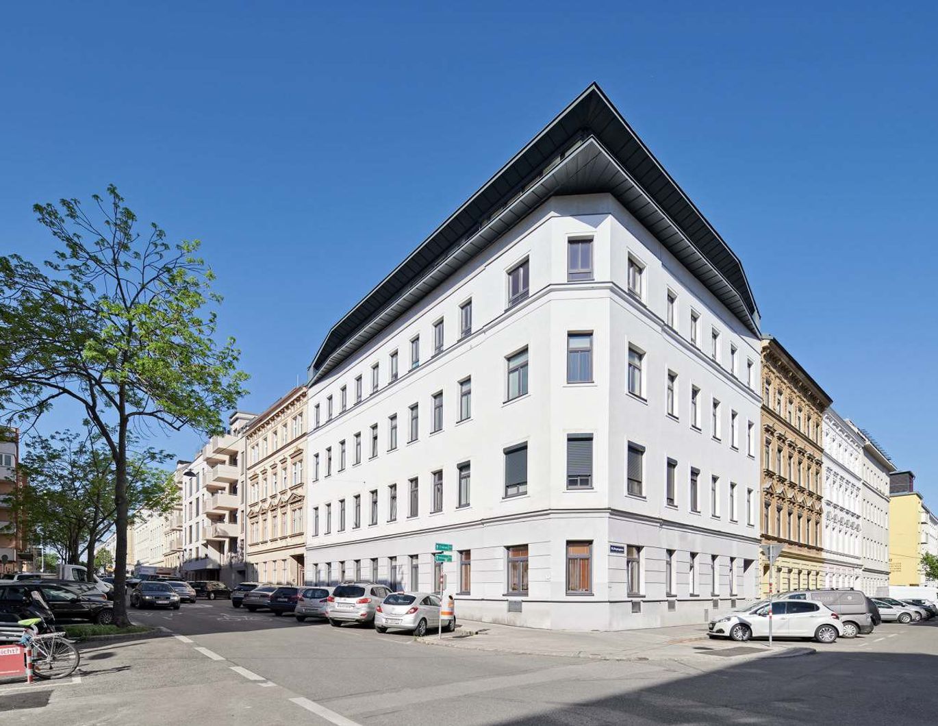 Anlagewohnung mit 3,3 % BAR-Rendite I unbefristet vermietet im sanierten Gründerzeitgebäude