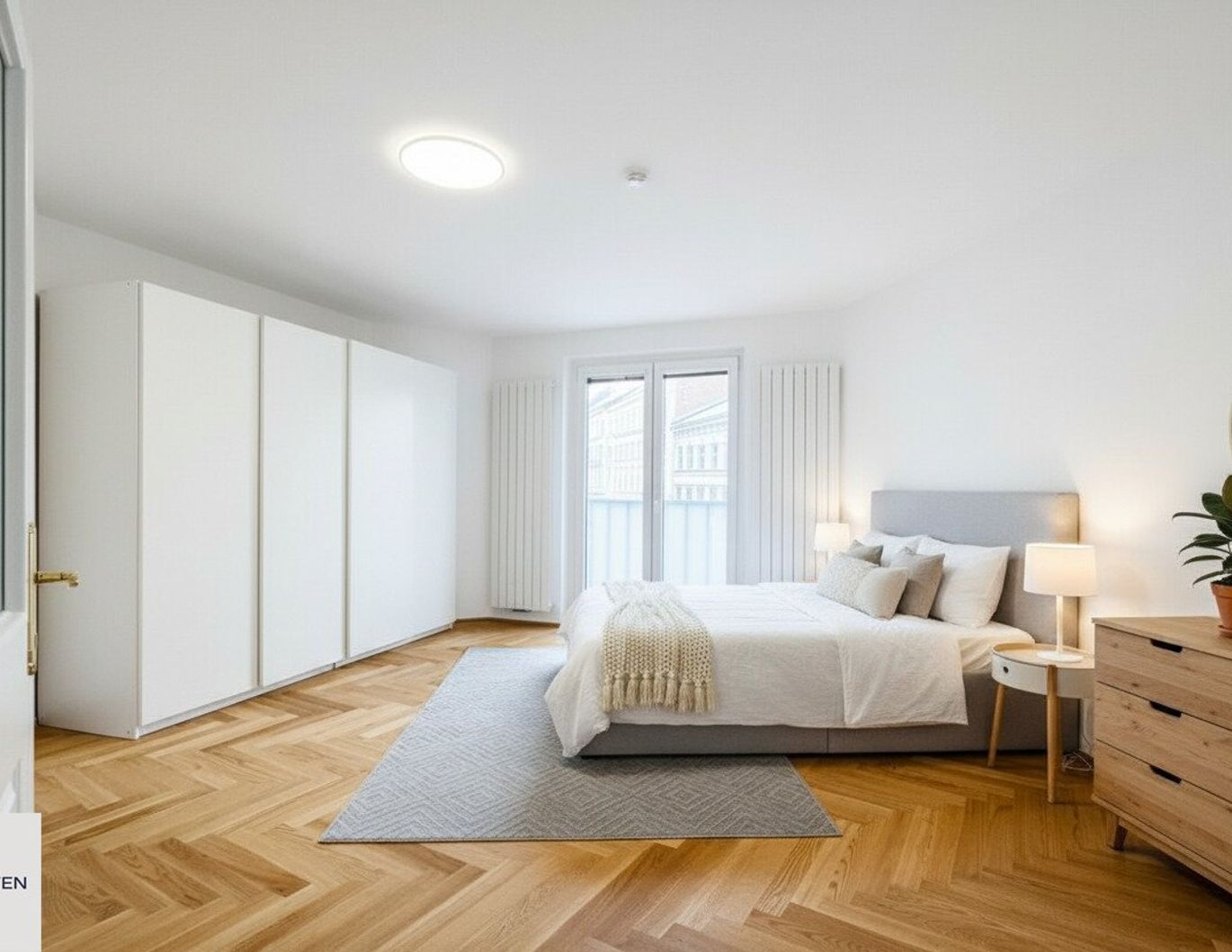 Befristet vermietet: Sanierte 3-Zimmer-Wohnung im 4. Liftstock