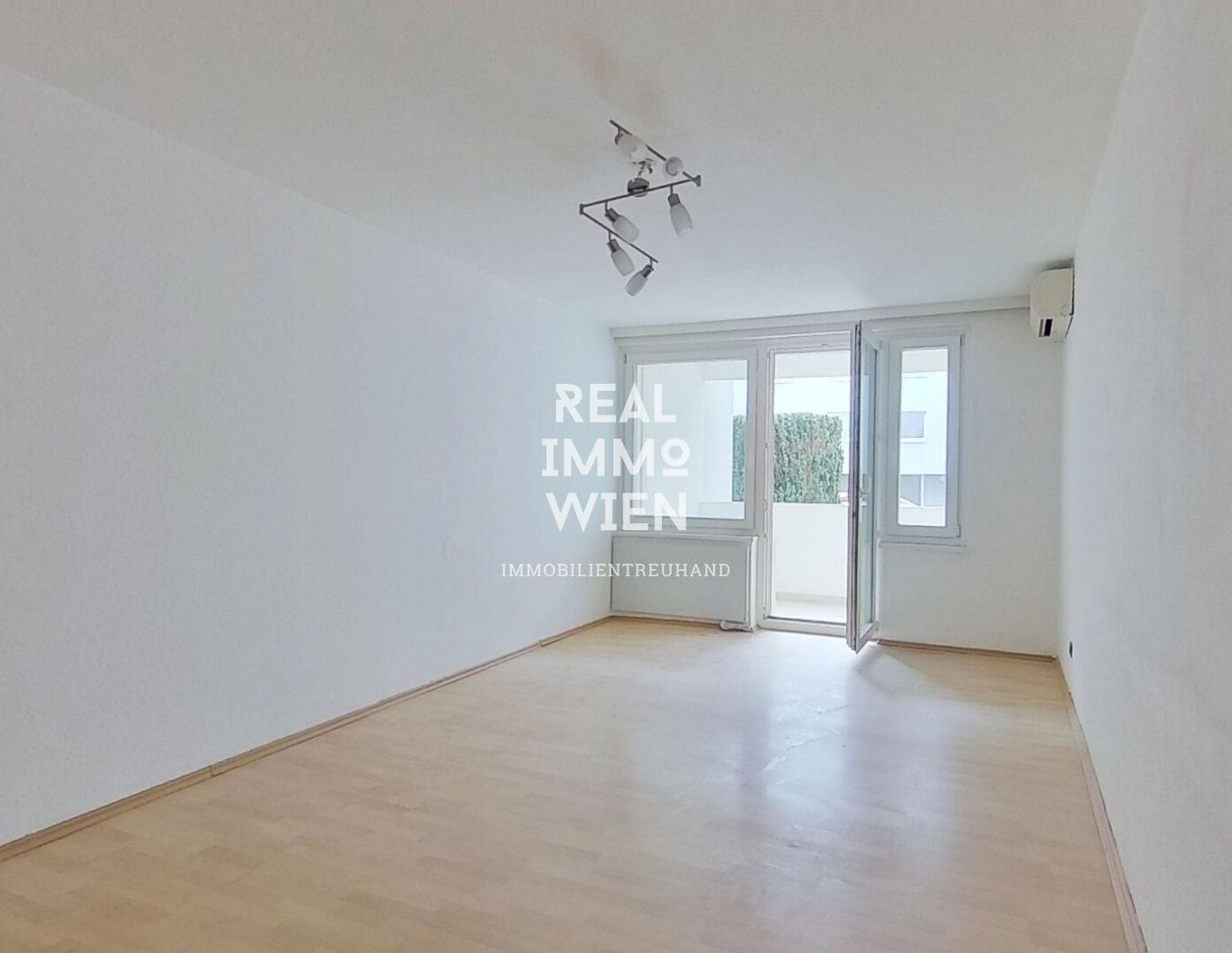 Highlight in 1140 Wien: Angenehme 3-Zimmer-Wohnung mit Loggia und TOP Anbindung (93 m²)