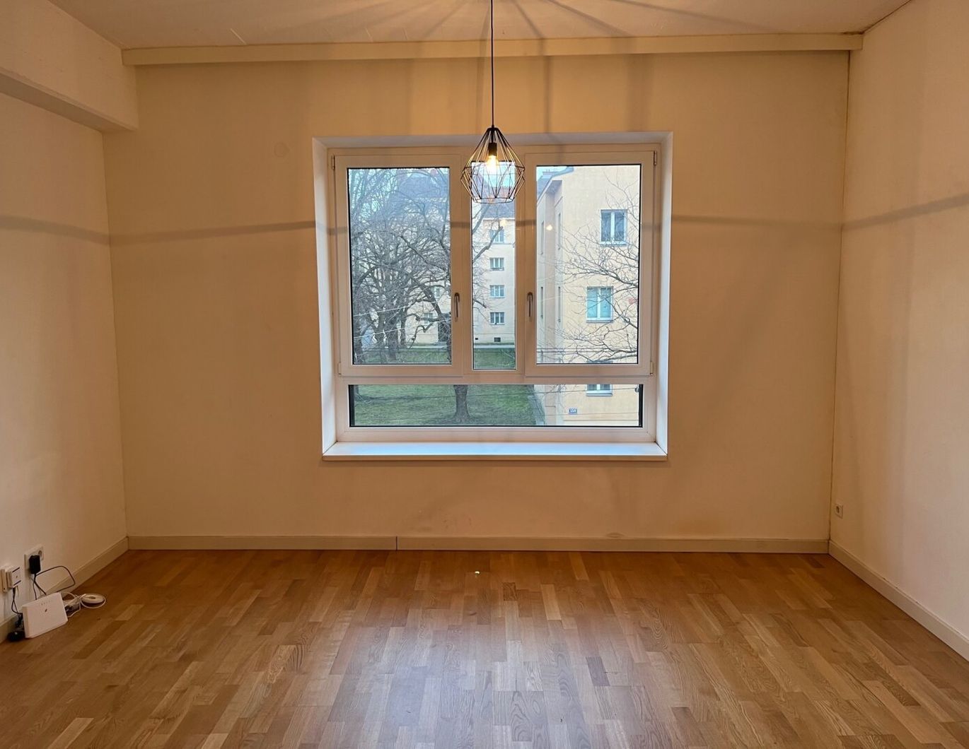 Linzer Straße - Neubaugarconniere mit Wohnküche