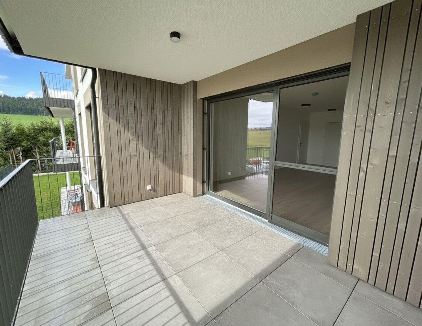 Kleine feine Terrassenwohnung | Erstbezug | Grünblick