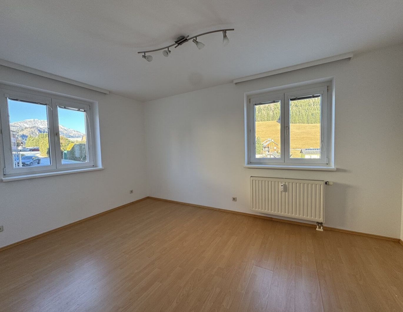 4 Zimmer Eigentumswohnung mit südseitiger Terrasse und Garage, zweitwohnsitzfähig!