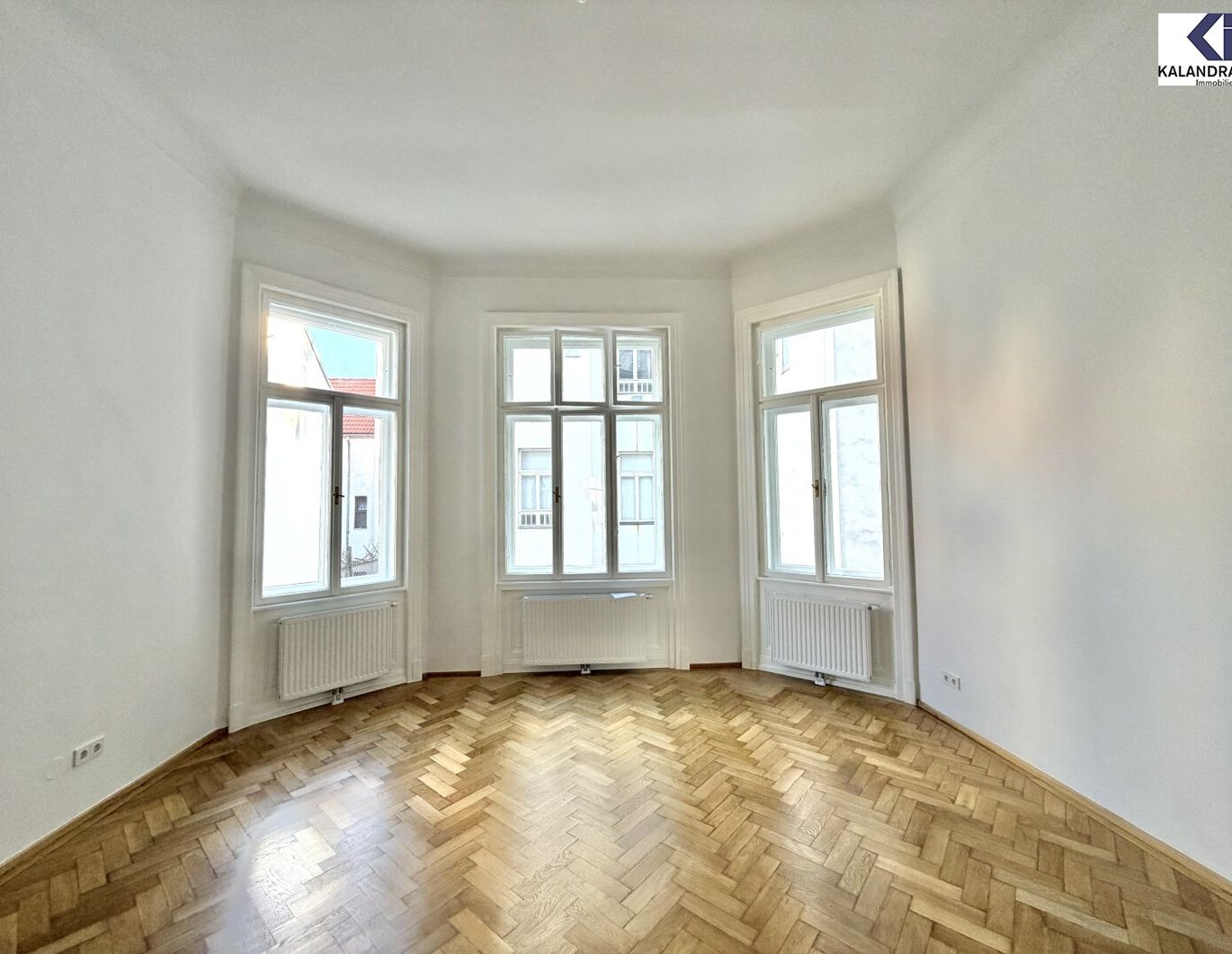 360 TOUR // REPRÄSENTATIVE ALTBAUWOHNUNG