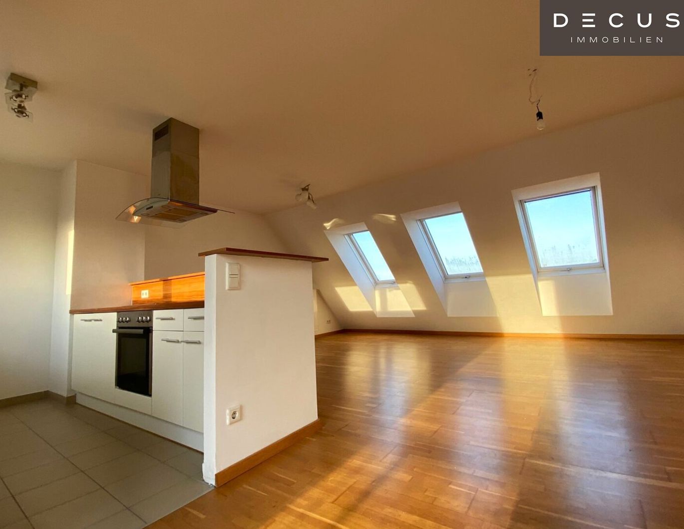 3 ZIMMER WOHNUNG | ROOFTOP-TERRASSE | RUNDUMBLICK | AB SOFORT