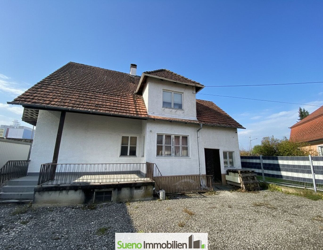 Funktionales Mitarbeiter- oder Monteurhaus in zentraler Lage von Laakirchen