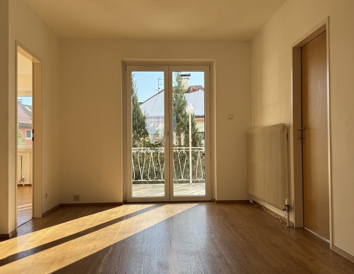 KAUF - SALZBURG - NÄHE BERGHEIM: Wohnhaus im Norden von Salzburg