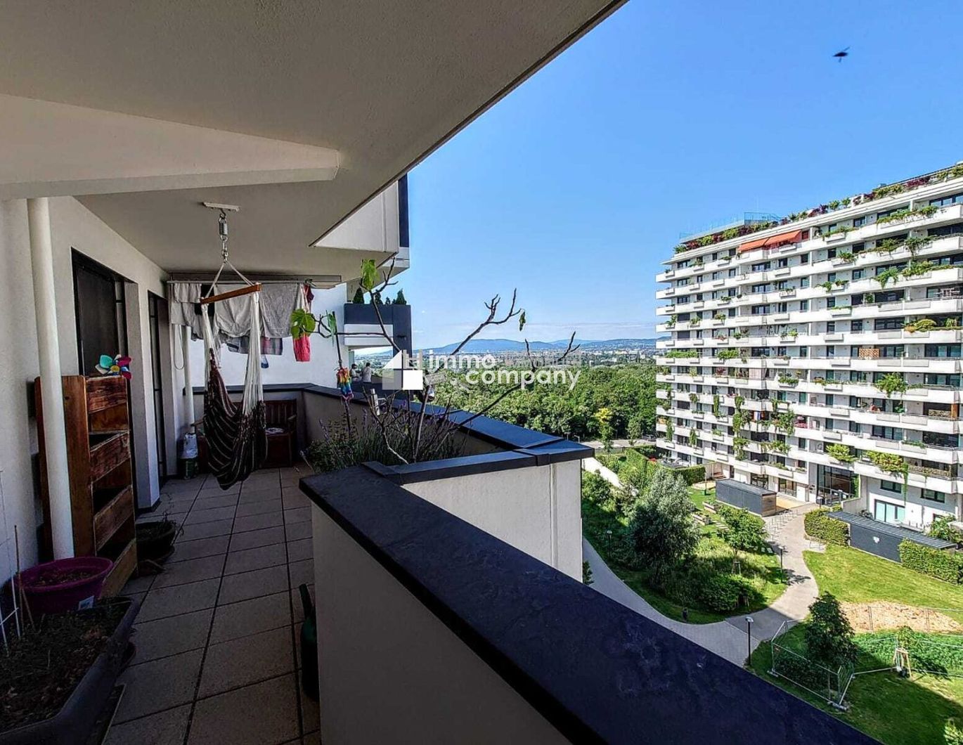 NEUBAU 3-Zimmer Wohnung mit großem Balkon & Garagenplatz