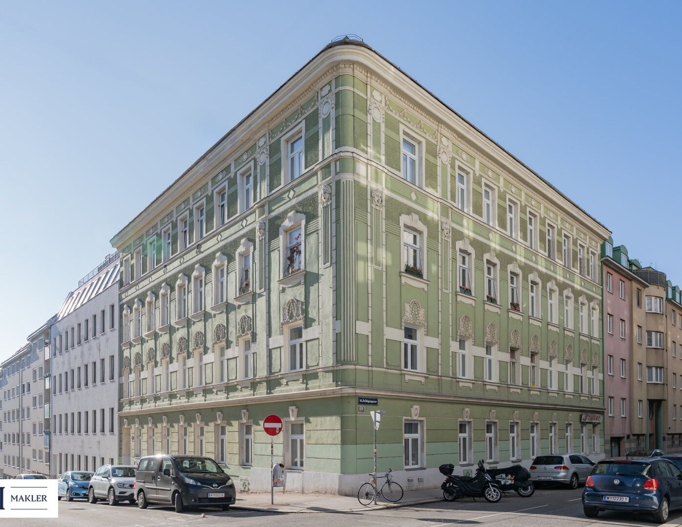 Helle 2-Zimmer-Wohnung mit Innenhofblick und Sanierungspotenzial