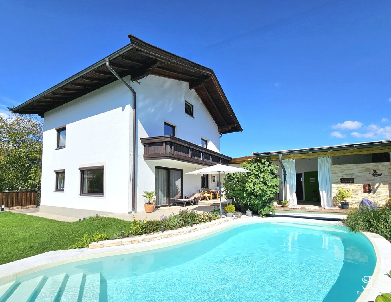 Traumhaus in Wörgl: Garten, Pool, Balkon und Terrassen für Ihr Wohlfühlparadies!