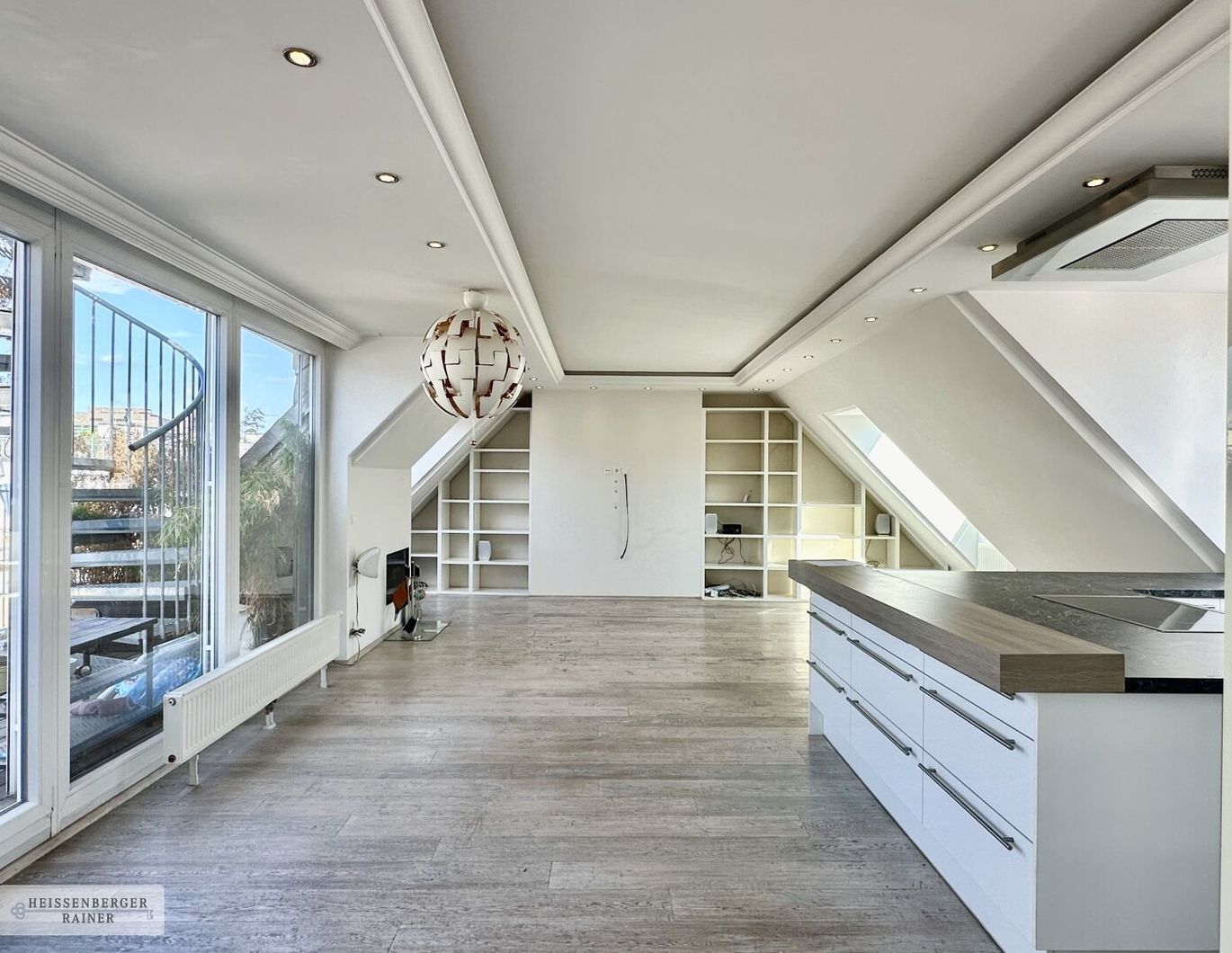PENTHOUSE MIT TRAUMHAFTEN TERRASSEN /// TOLLER GRUNDRISS /// ALSER STRASSE, ELTERLEINPLATZ