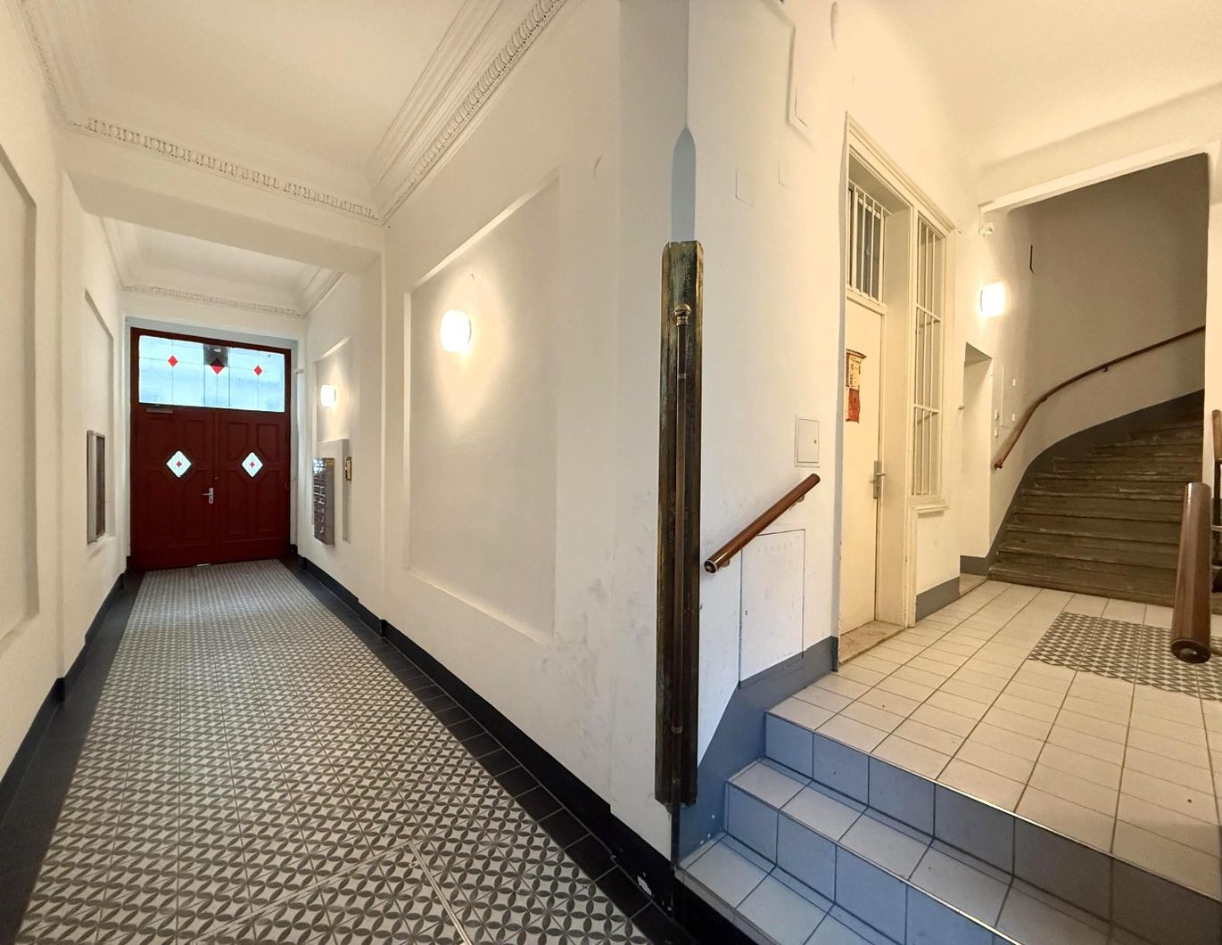 Modernisierte Altbauwhg nähe AKH // Modernized apartment near AKH //