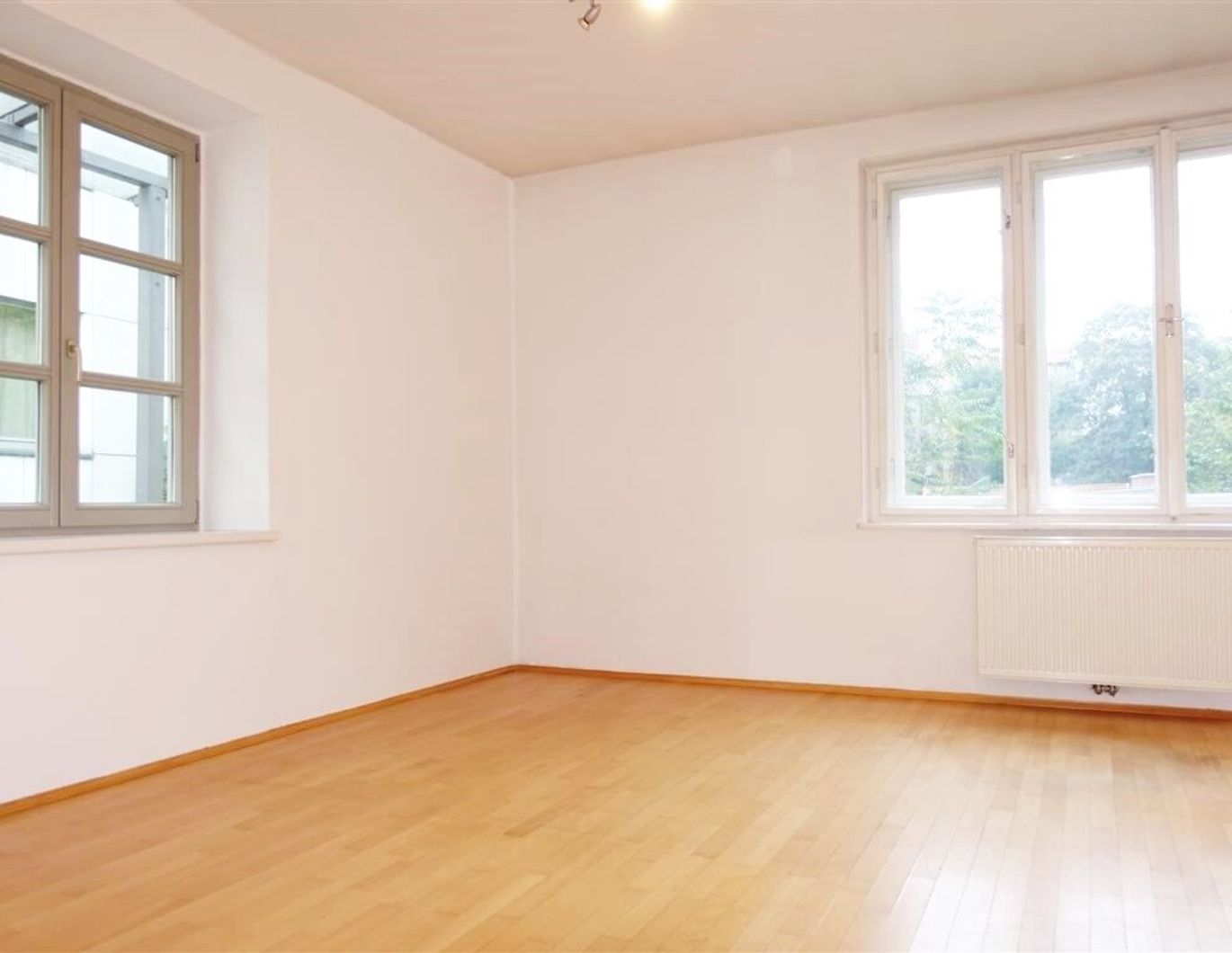 UNIVERSITÄTSVIERTEL WG-taugliche 2-Zimmerwohnung bei der Karl-Franzens-Universität mit Balkon