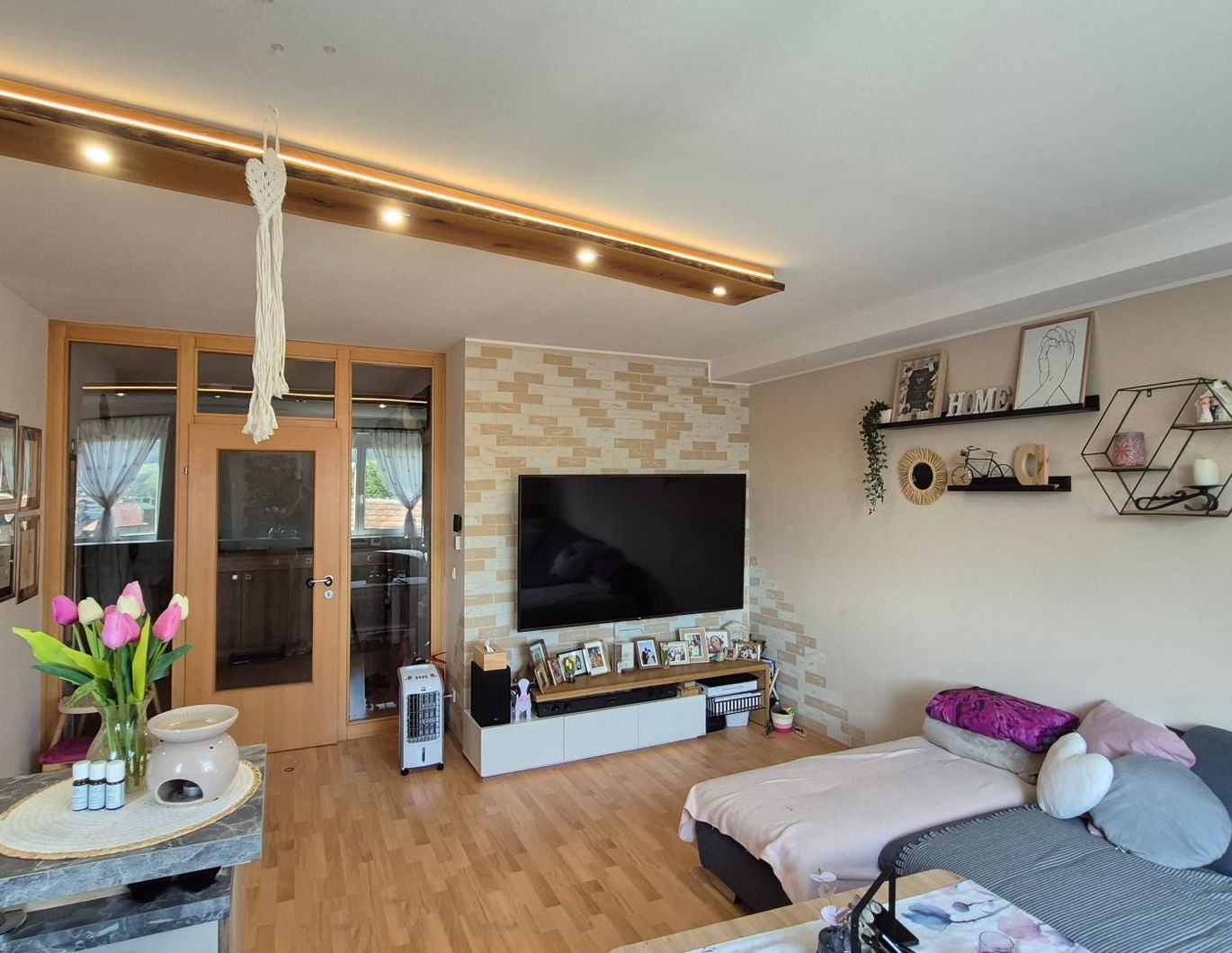 KAUFEN & EINZIEHEN: SCHÖNE MAISONETTEWOHNUNG IM ZENTRUM VON NEULENGBACH