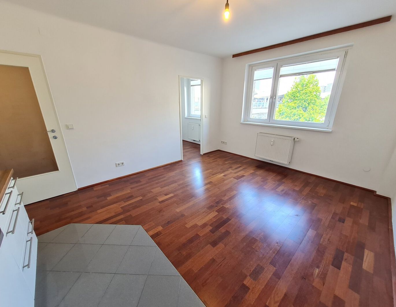 TOPZUSTAND! Kleine 2 Zimmer NEUBAUWOHNUNG NÄHE U1 SÜDTIROLERPLATZ!