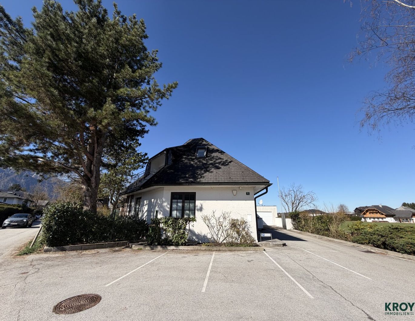 Exklusive Atelierwohnung mit Galerie und Terrasse in Anif