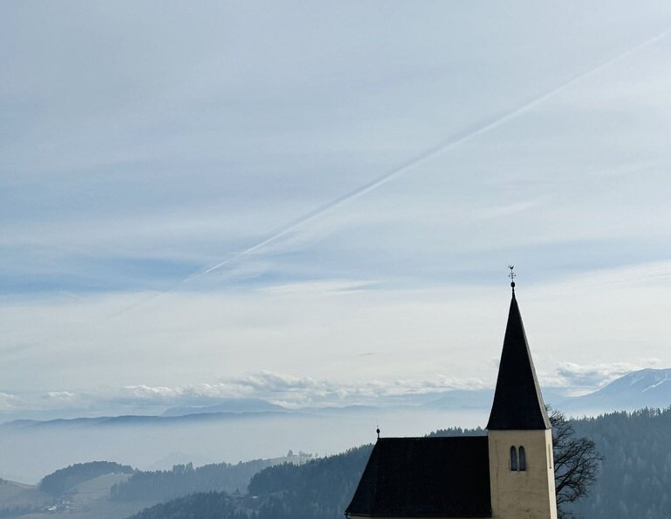 Almhaus mit Weitblick auf 1200 Seehöhe und absoluter Ruhelage zu verkaufen - SONNENLAGE - inkl. Sauna