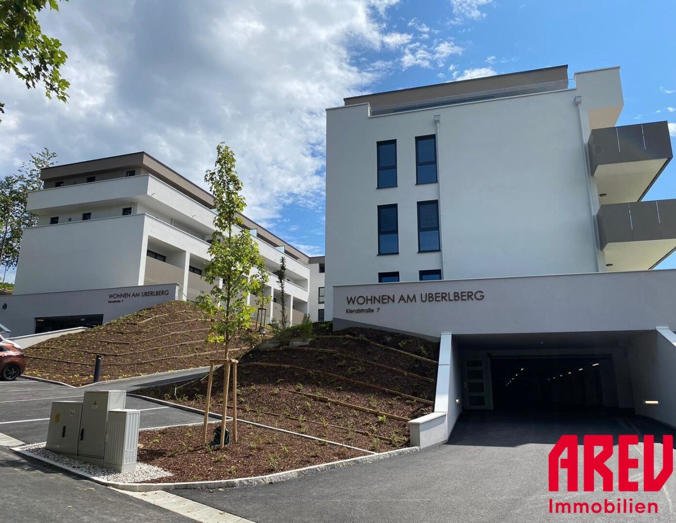 hochwertige 2-Zimmer Etagenwohnung mit PKW-Stellplatz