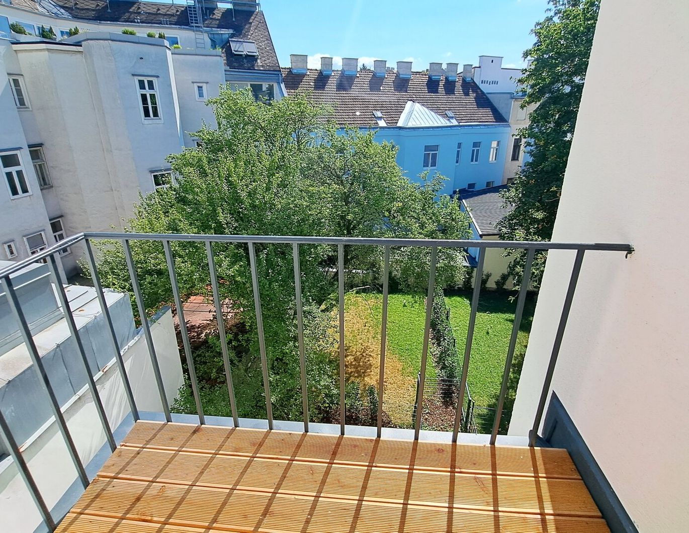 Moderne 3-Zimmer-Wohnung mit Balkon!