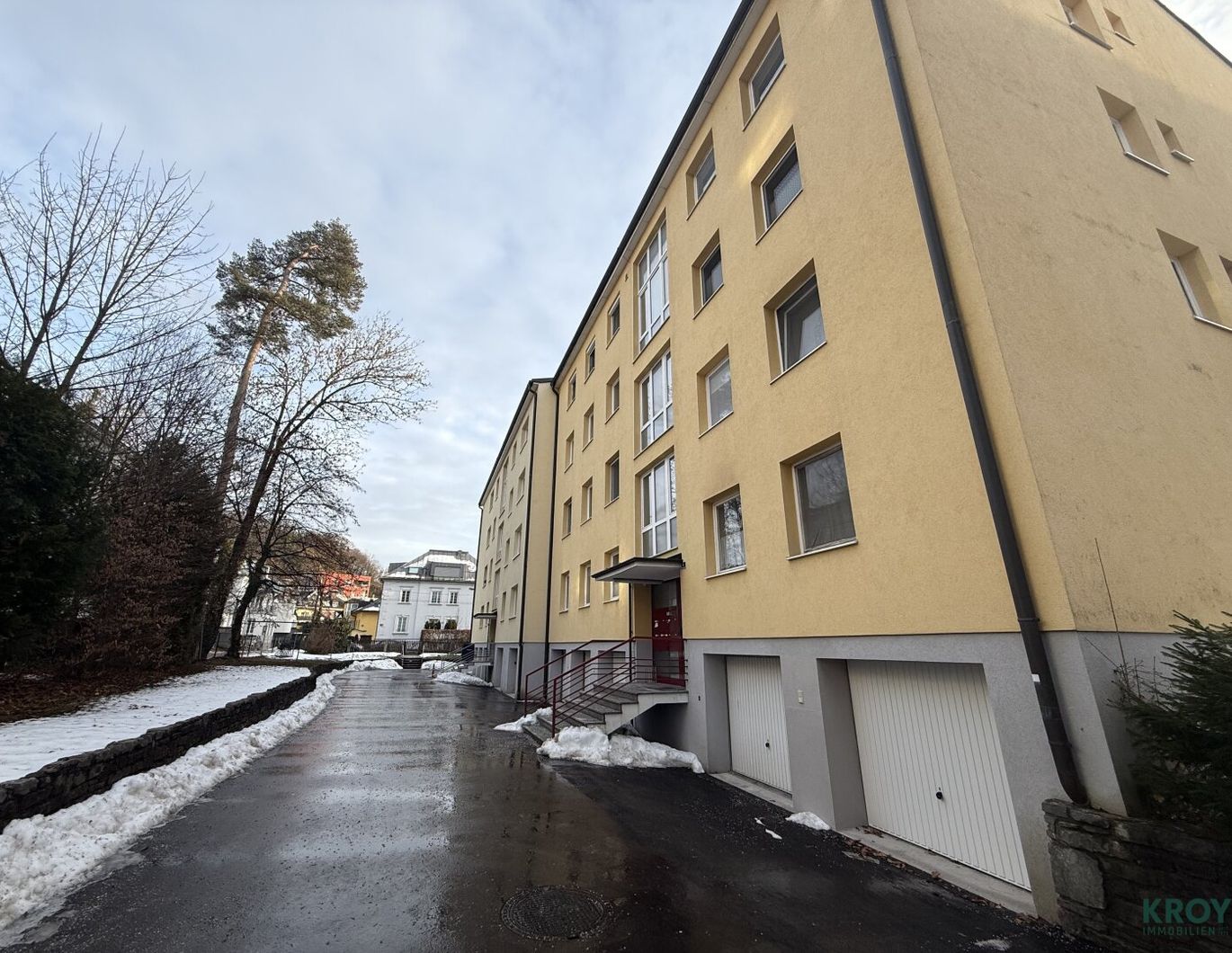 Helle 4- Zimmerwohnung mit Loggia in bester Lage - Riedenburg