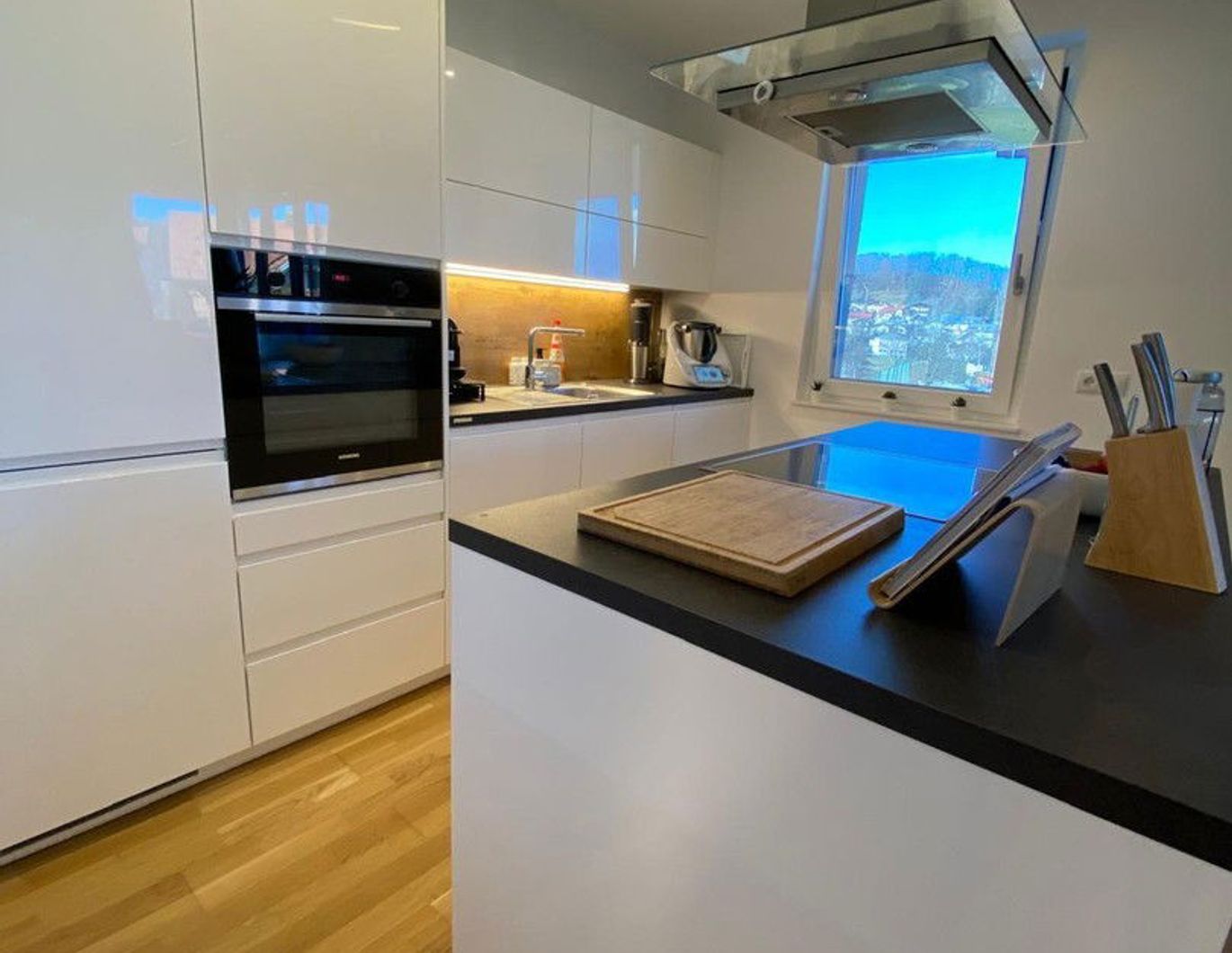 Exklusive 3-Zimmer-Wohnung mit großem Balkon & 2 Parkplätzen - Wohnen im Herzen von Mattsee