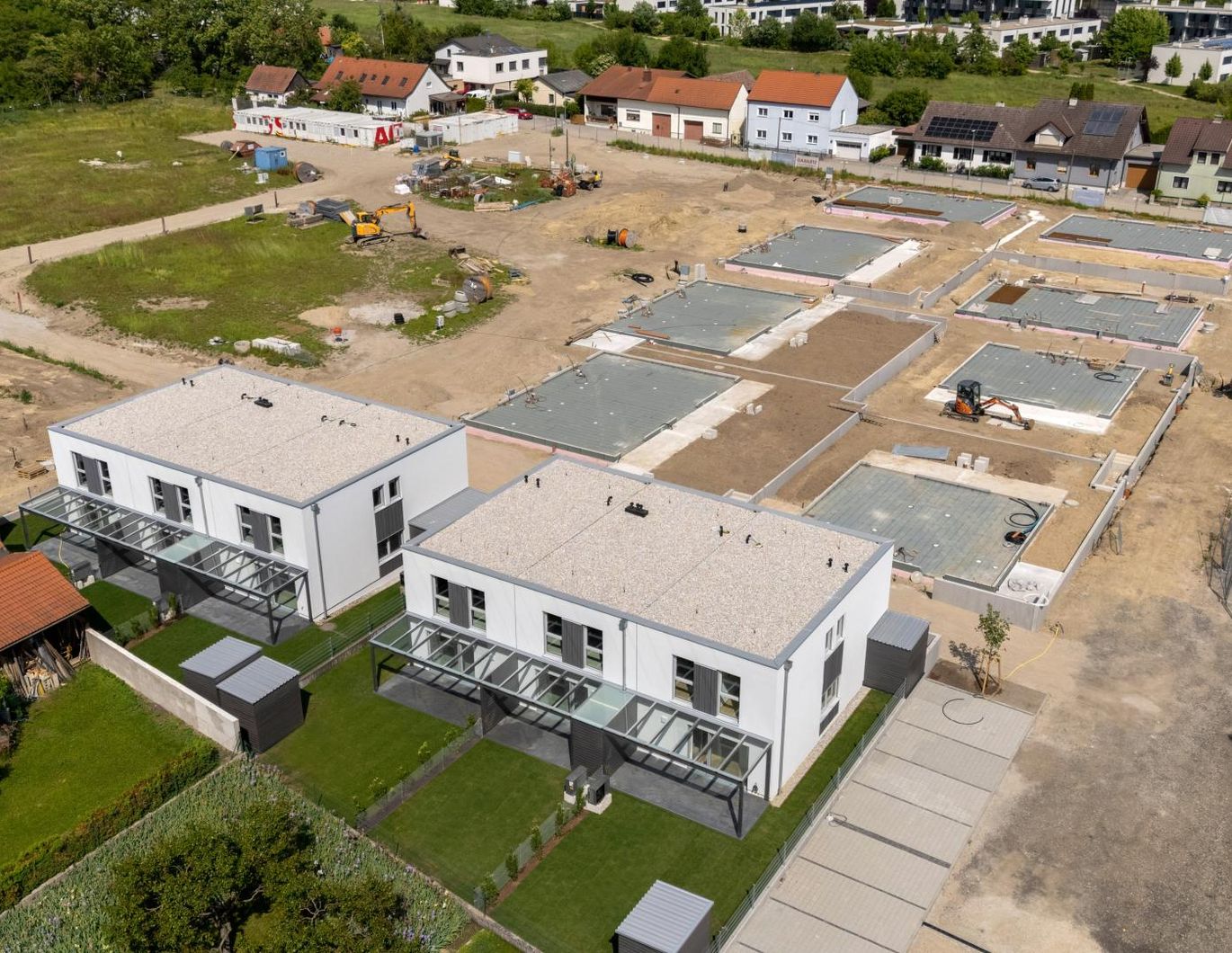 QUALITY LIVING IN ZAUBERHAFTER GRÜNLAGE IN KREMS AN DER DONAU - GNEIXENDORF MIT BLICK AUF STIFT GÖTTWEIG UND ÜBER DAS DONAUTAL - EXKLUSIVES WOHNEN - RAIFFEISEN WOHNBAU - PROVISIONSFREI