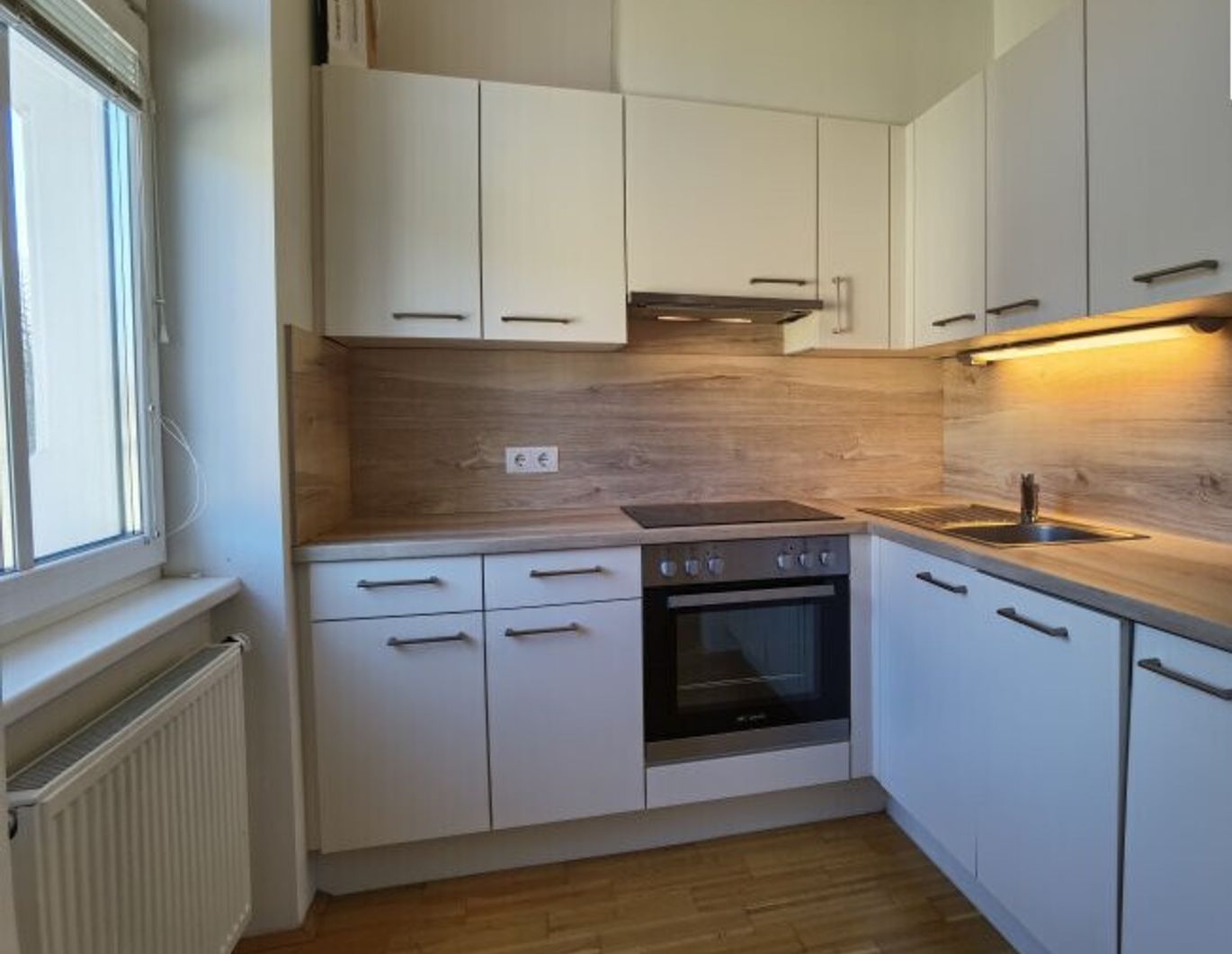 Provisionsfrei für den Mieter! 3-Zimmer-Wohnung in wunderschönem Altbau!