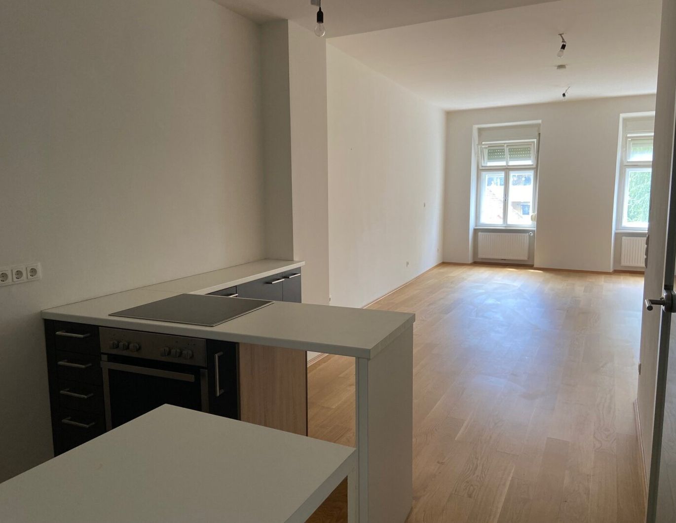 BAD zur SONNE* TOP 1-Zimmer Wohnung in zentraler Lage*